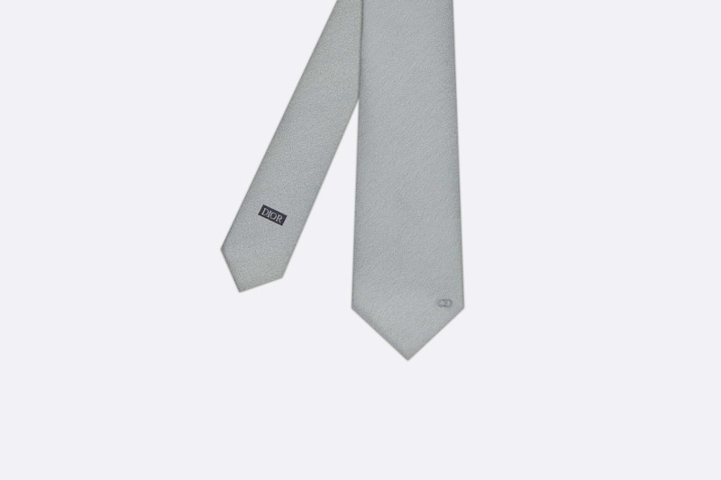 Dior Tie outlook