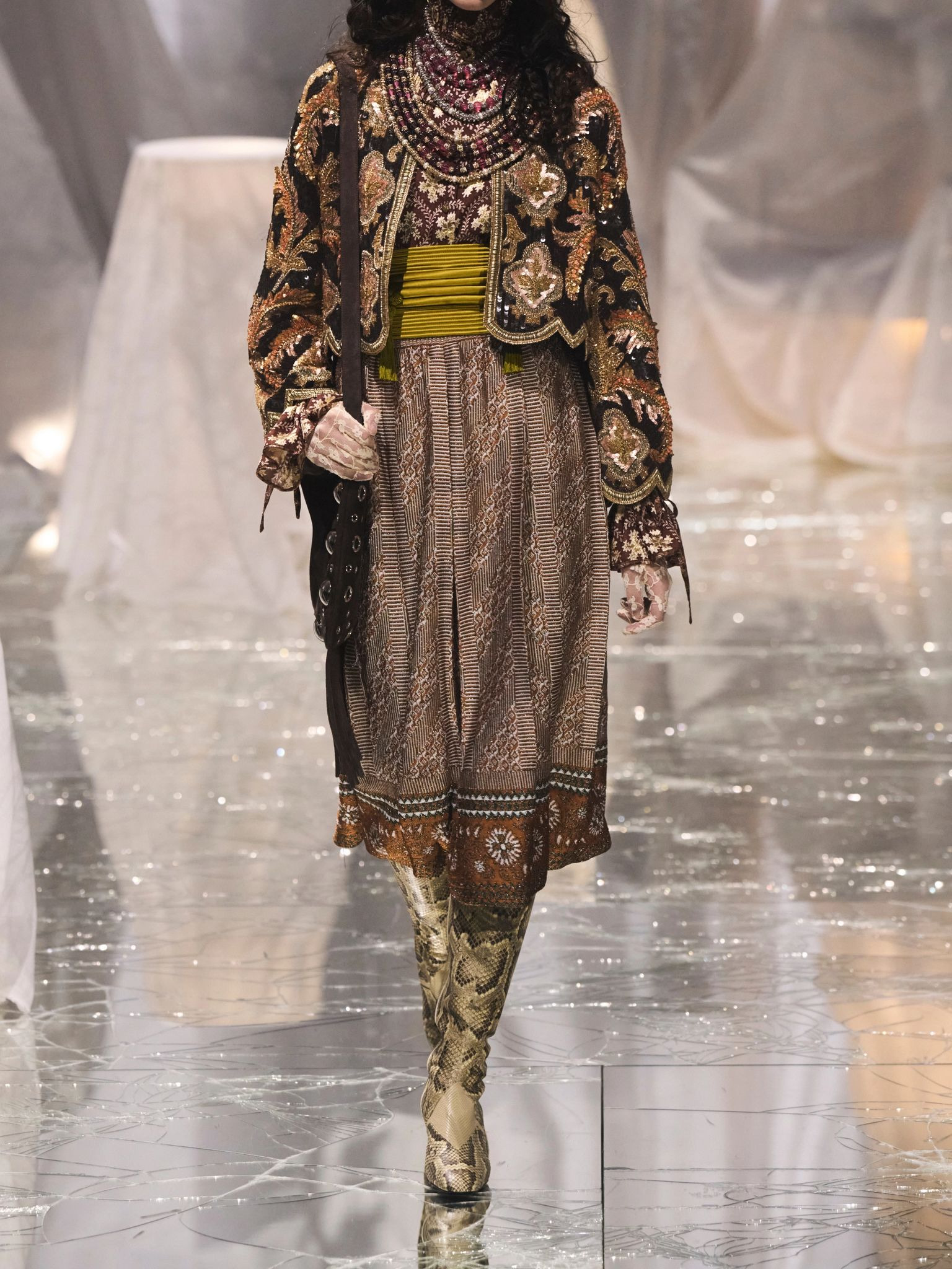 Embellished silk jacket Gold - 5
