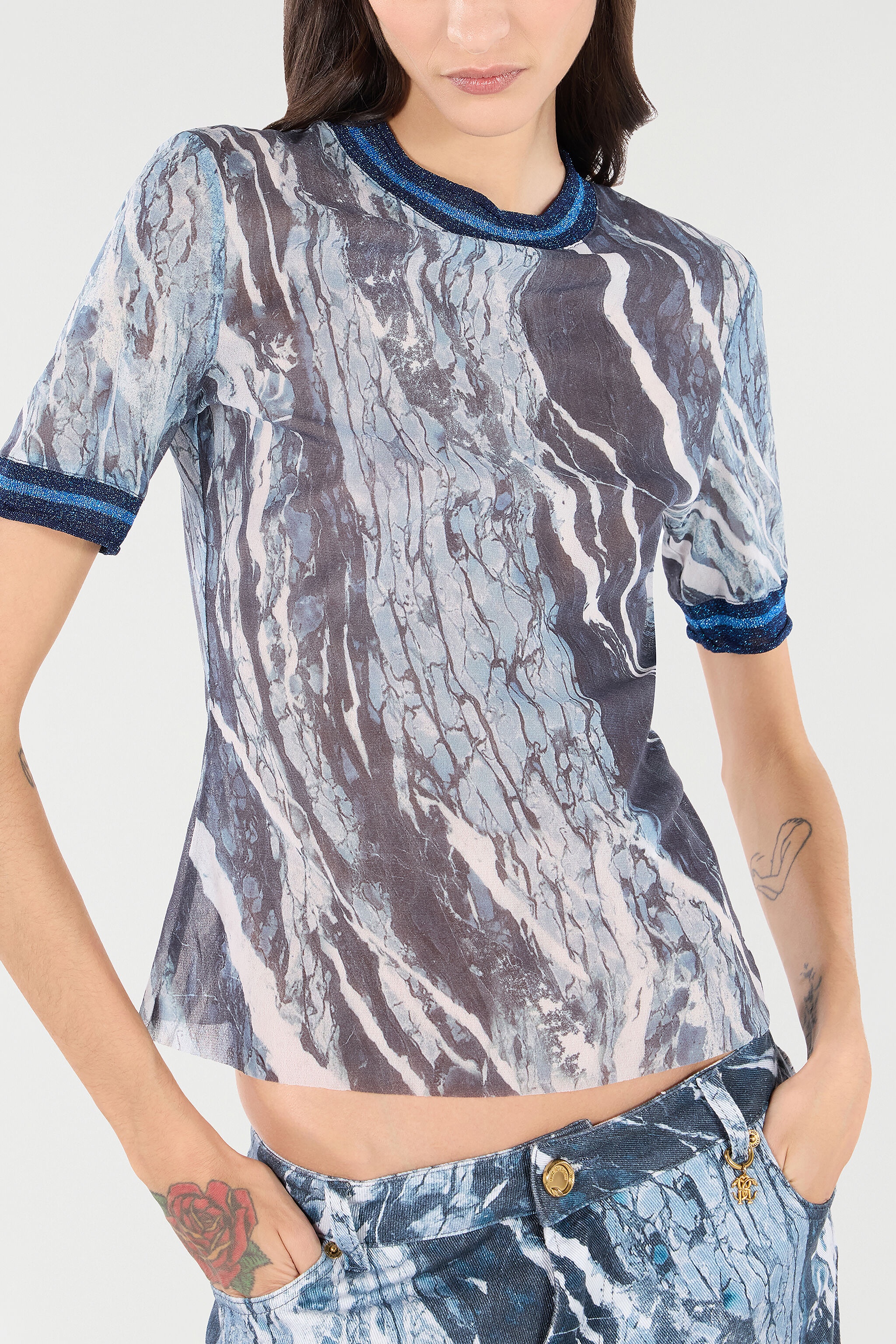 Marble-Print T-Shirt With Glittery Trims - 7