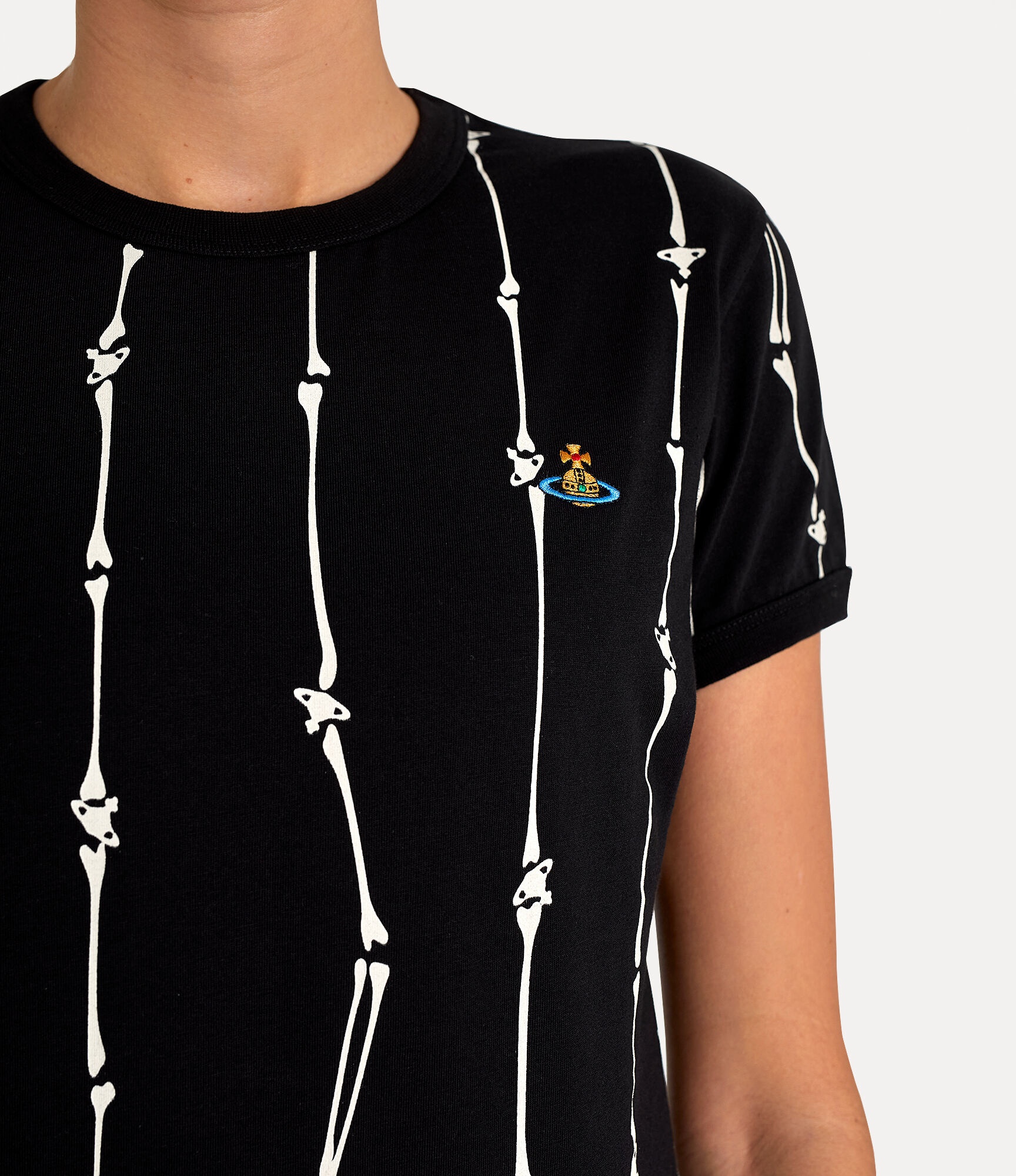 CLASSIC T-SHIRT - 4