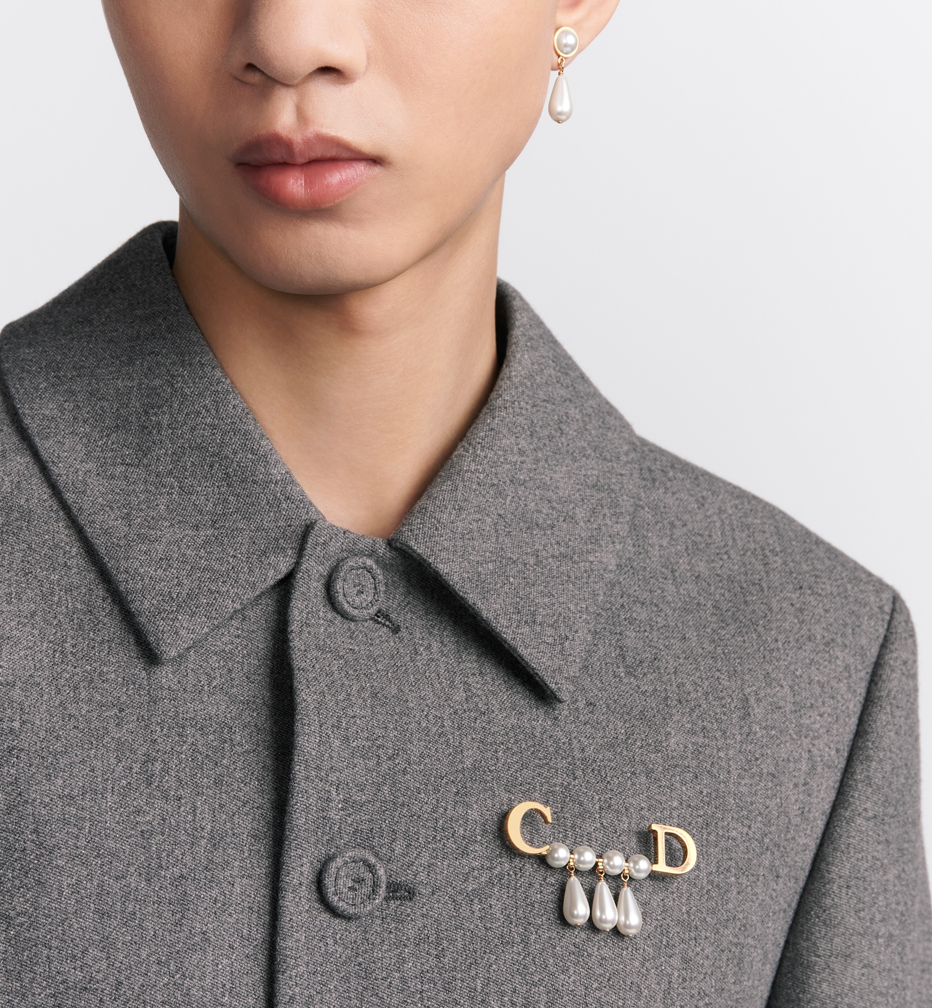 CD Pearls Brooch - 2