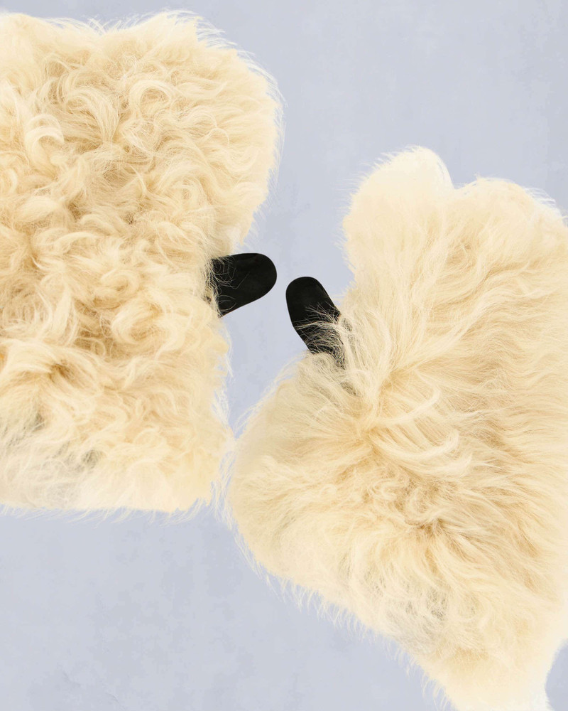 ARCTIC MITTENS 1