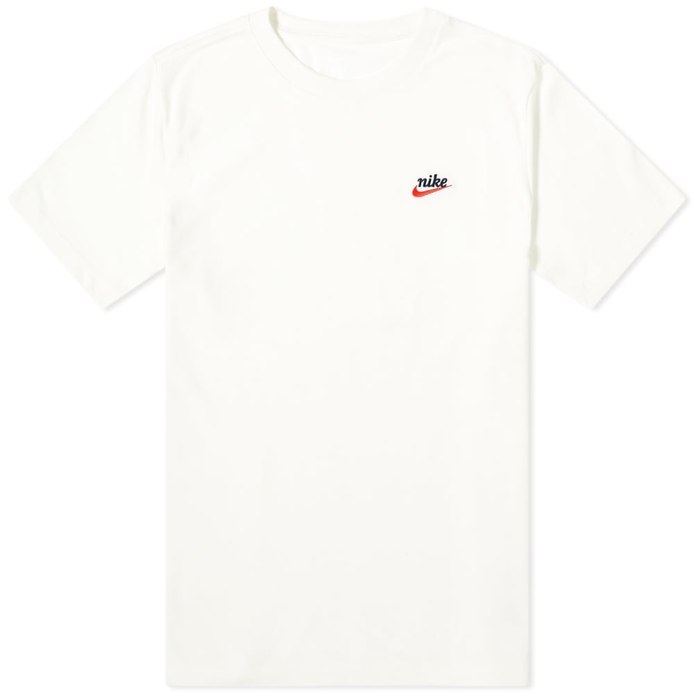 Nike Heritage Chest Logo Tee - 1