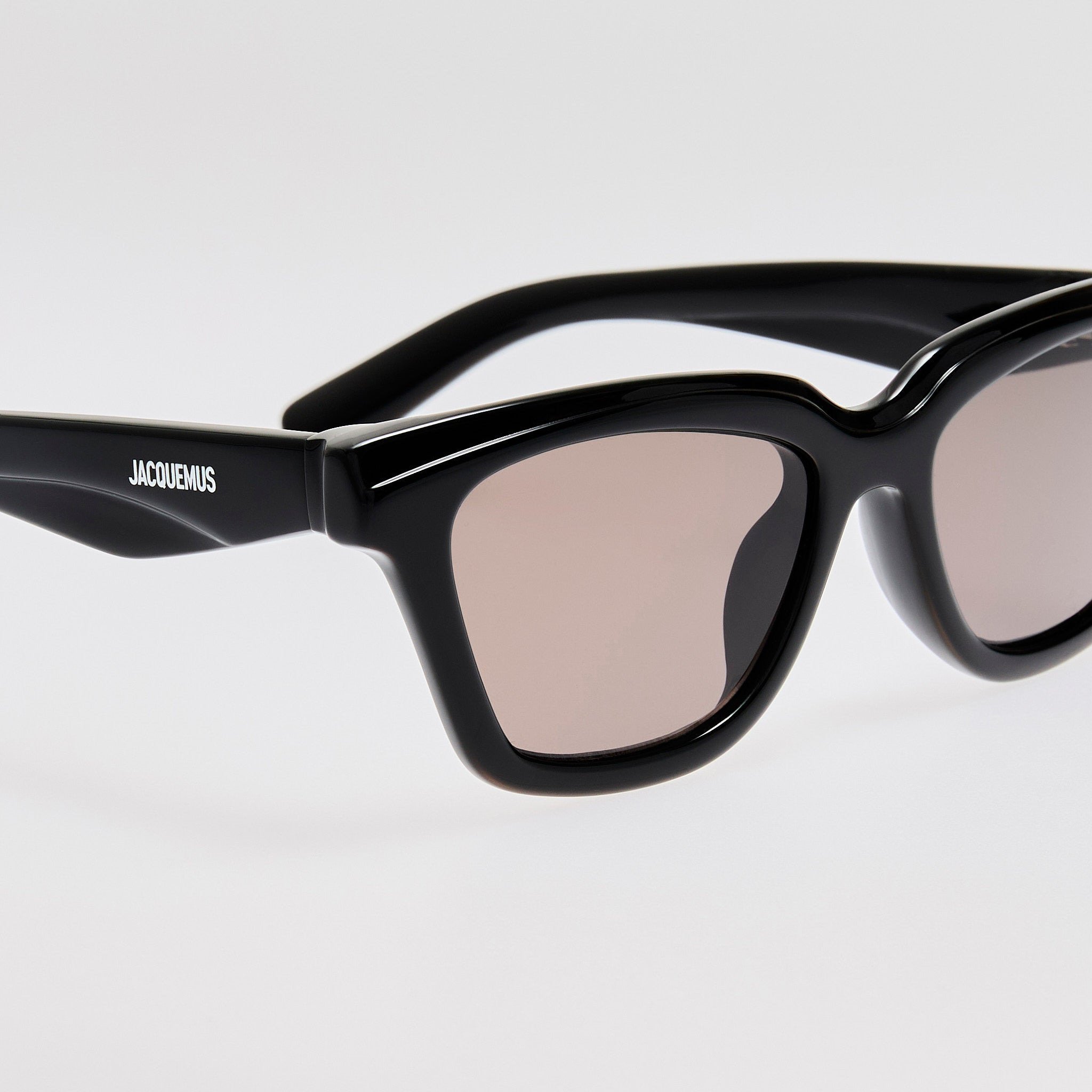 Carre Sunglasses in Black - 5