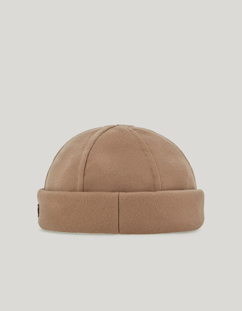 TAUPE BEANIE WITH DOUBLE STITCHING AND LEATHER LOGO TAG 3