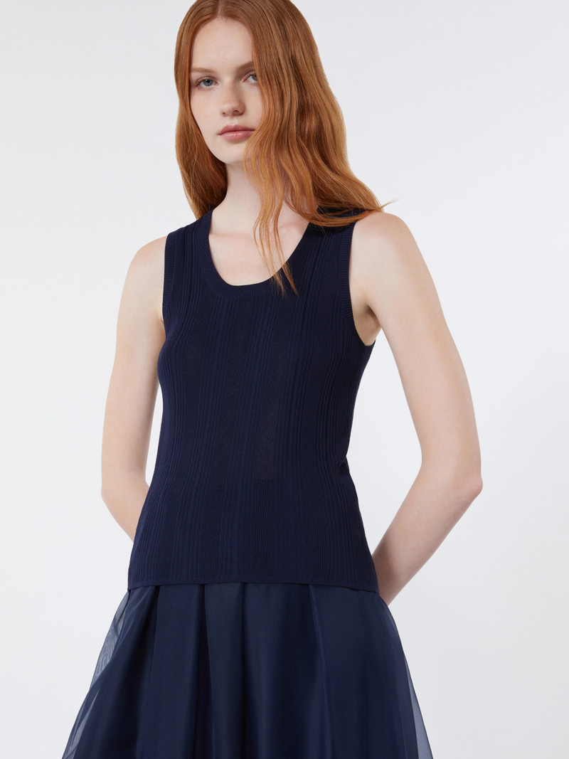 COSE Viscose yarn sleeveless jumper - NAVY 5