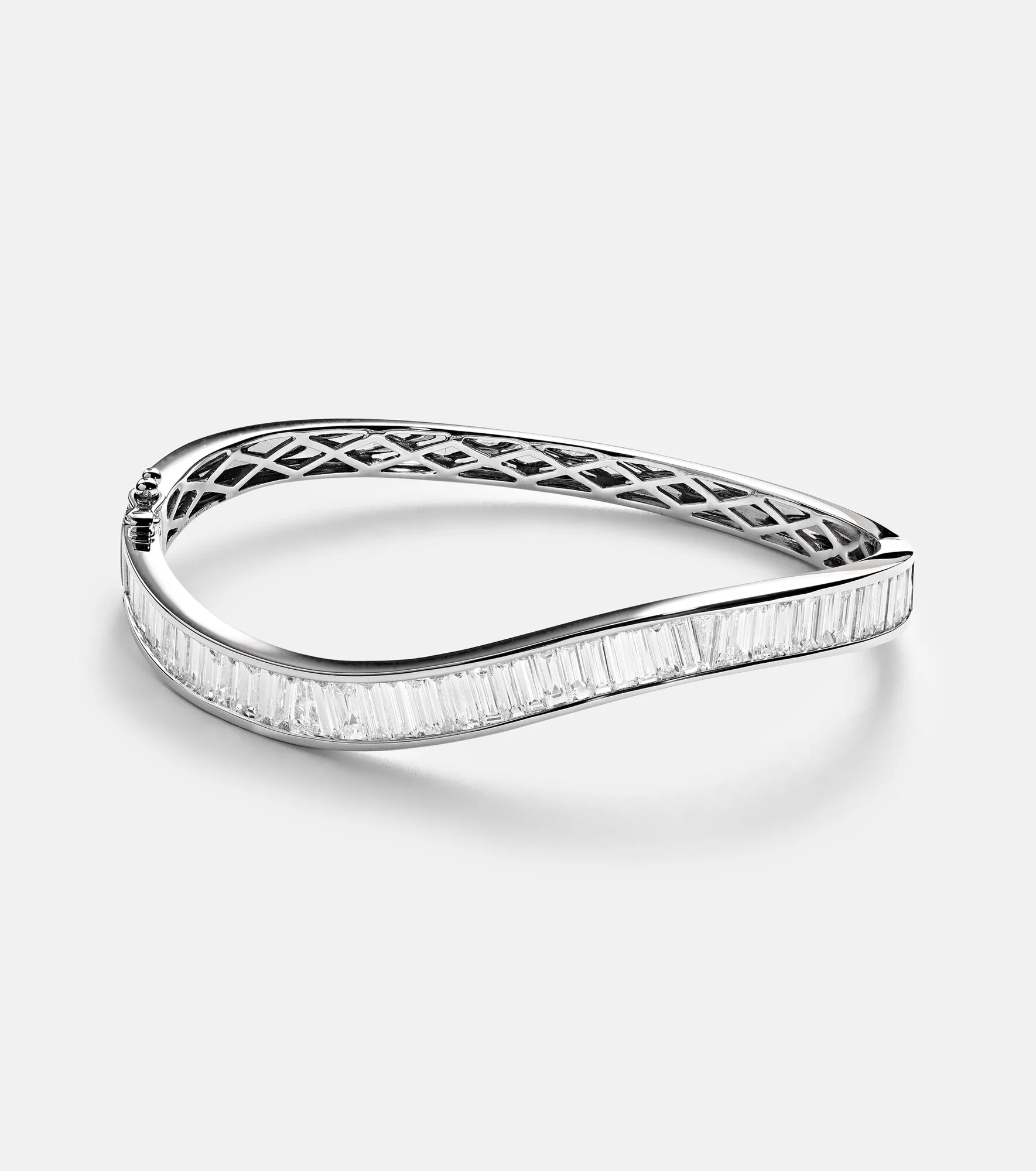 Wave 18kt white gold bracelet with diamonds - 1