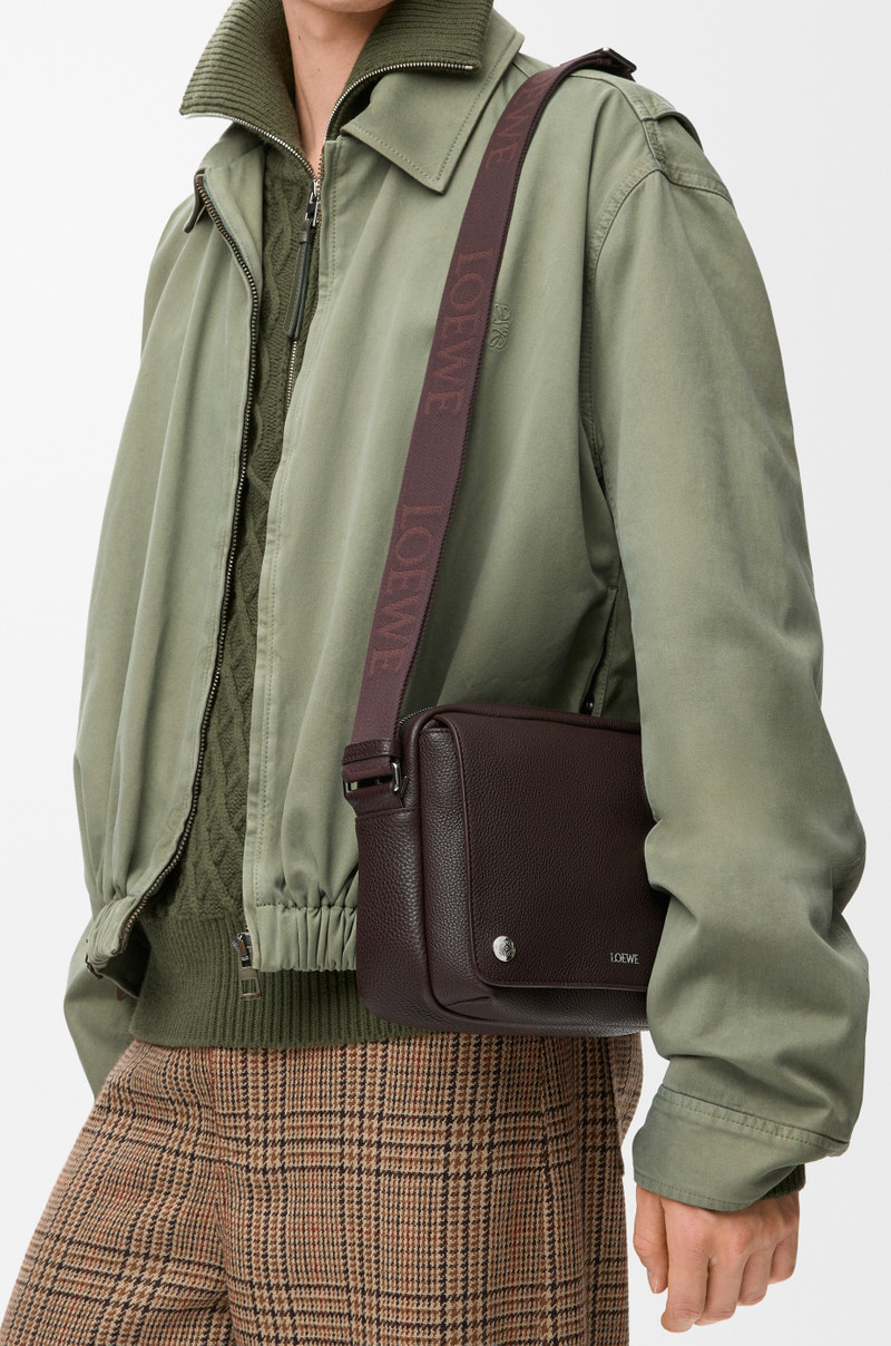 Loewe Medium Pebble messenger bag in supple grained calfskin outlook