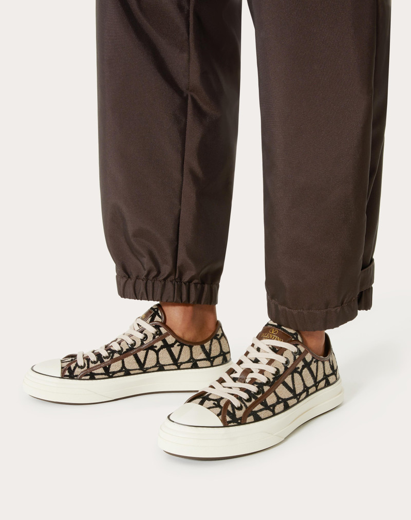 Valentino TOILE ICONOGRAPHE TOTALOOP LOW-TOP SNEAKER outlook