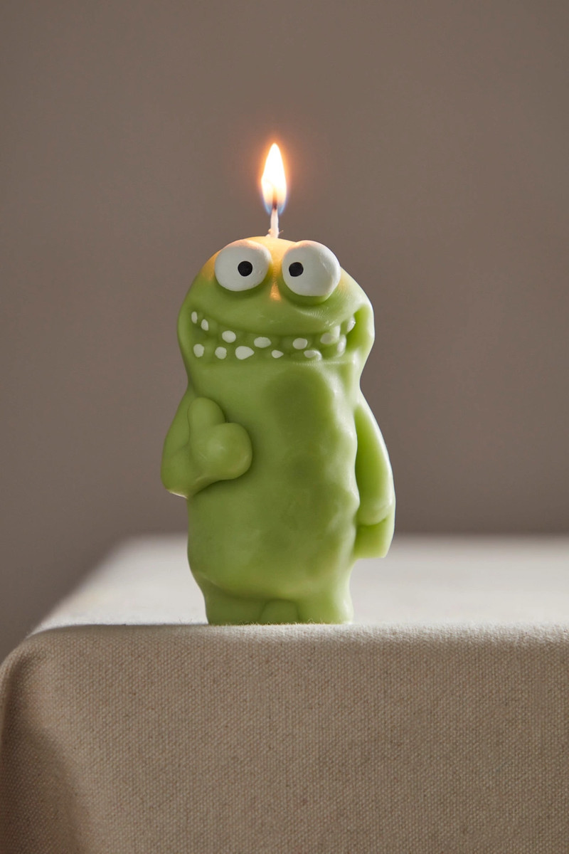 Mud Monster Candle 1