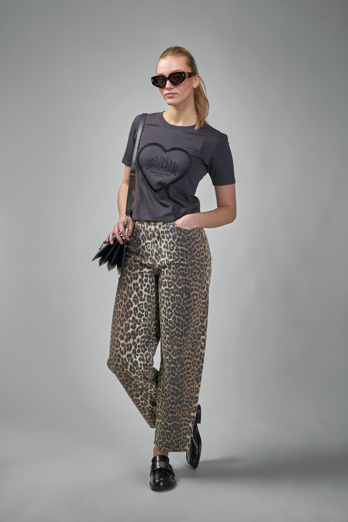Heavy Cotton Heart Small T-Shirt - 2