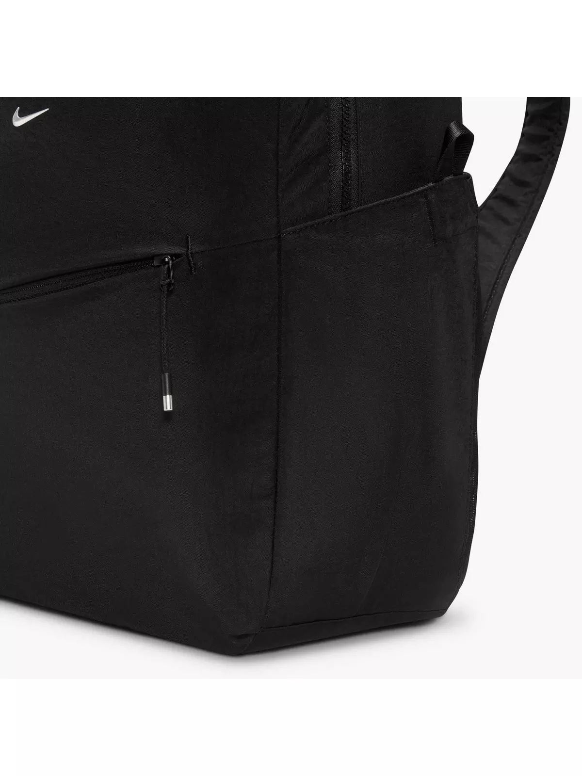 Aura 24L Backpack -Black - 6