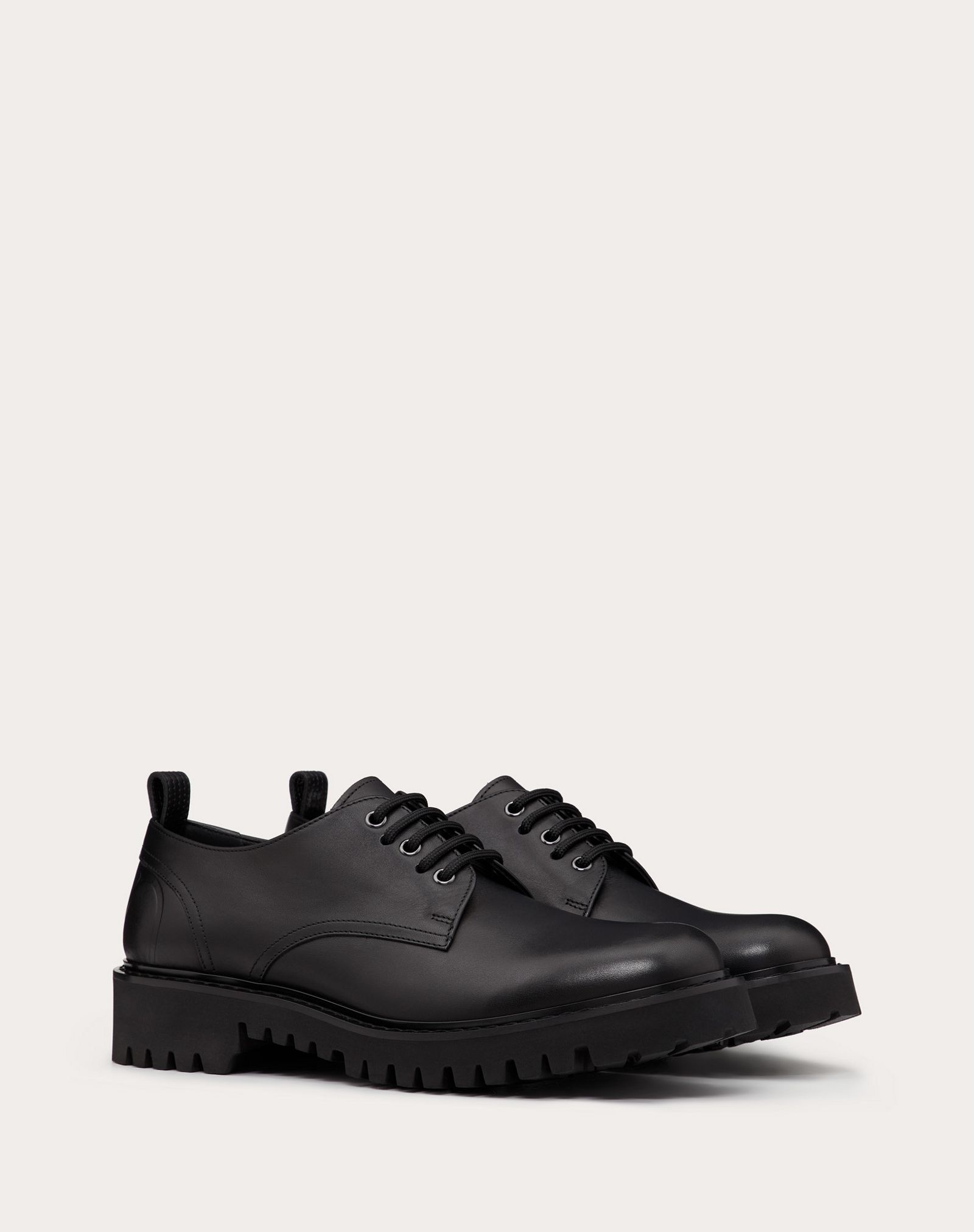 VLogo Signature Calfskin Derby - 2