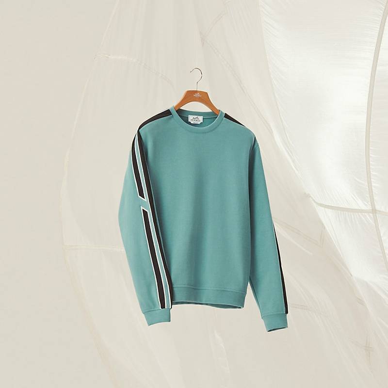 "Run H" crewneck sweater 4