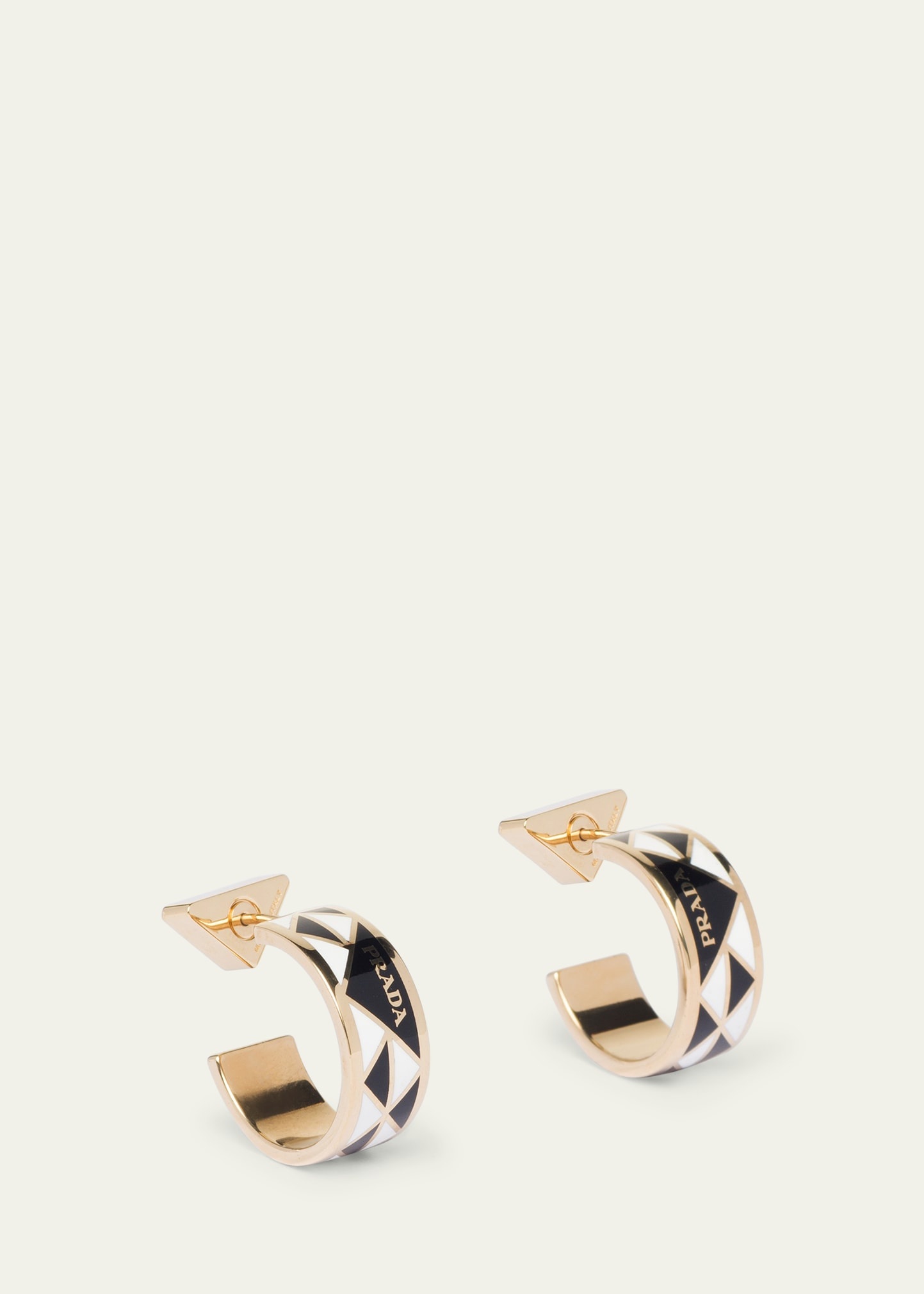 Triangle Symbole Huggie Earrings - 2