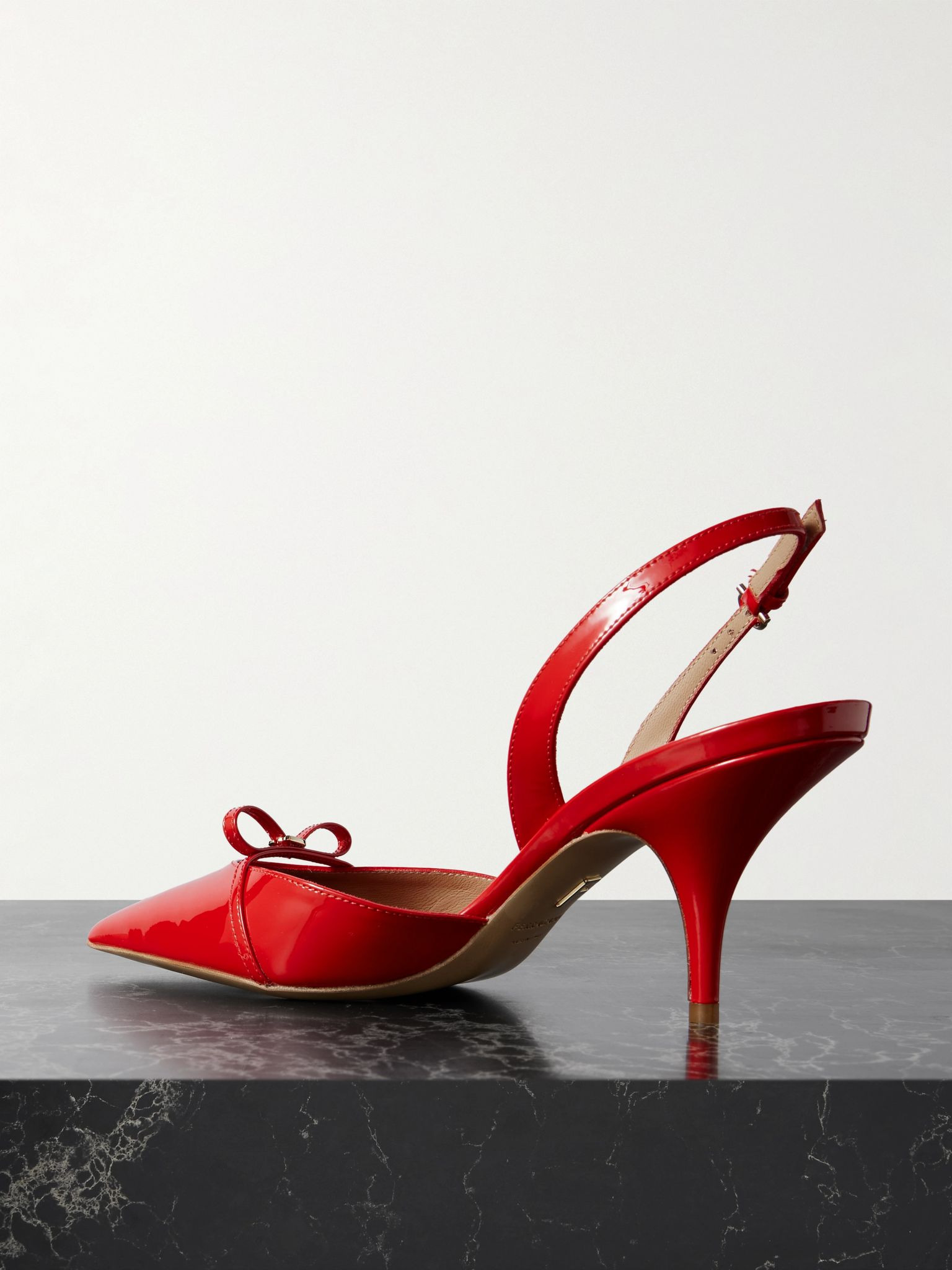 Gylla bow-embellished patent-leather pumps Red - 3