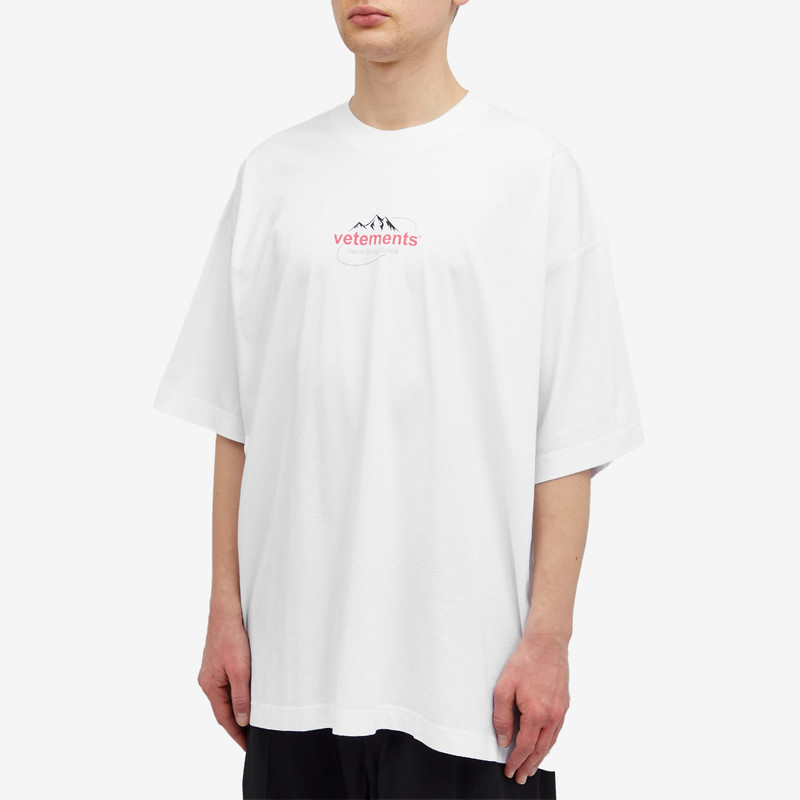 VETEMENTS VETEMENTS Spring Water Logo T-Shirt outlook