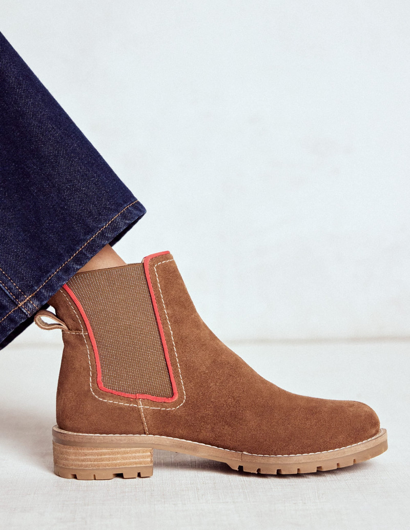 BODEN Freya Chelsea Boots-Tan outlook
