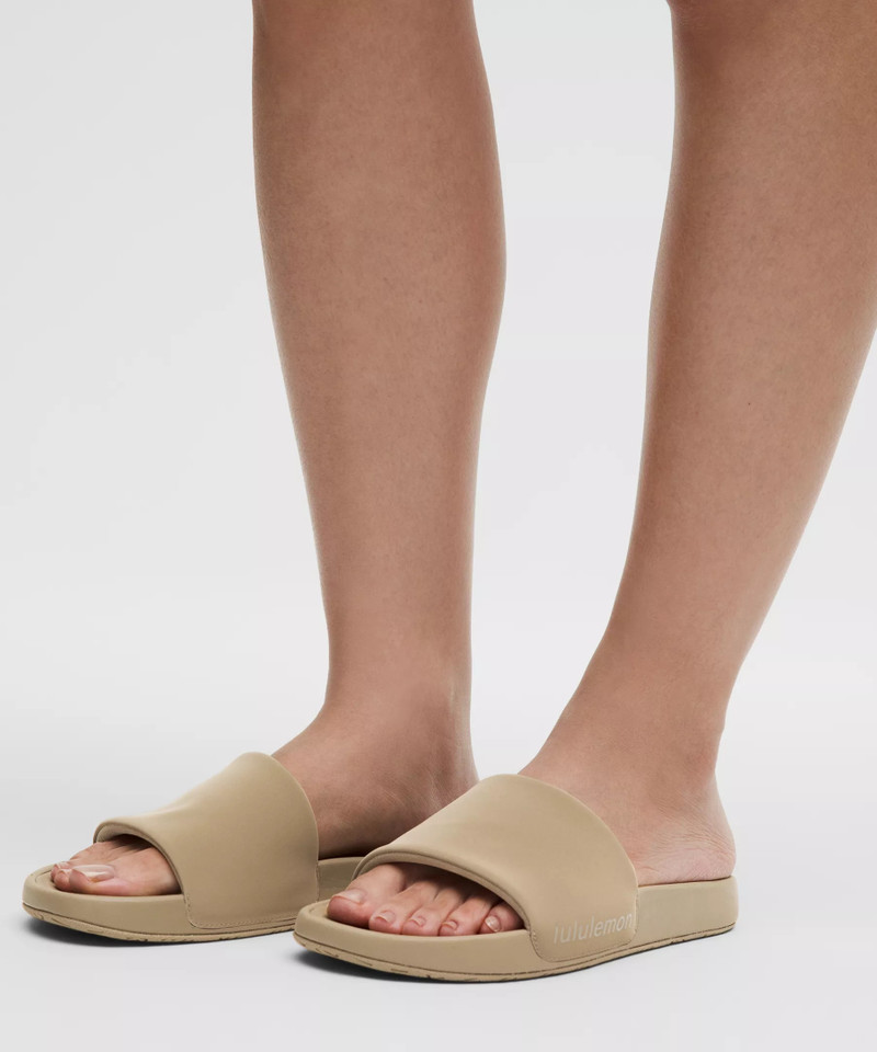 lululemon Women's Restfeel Slide outlook