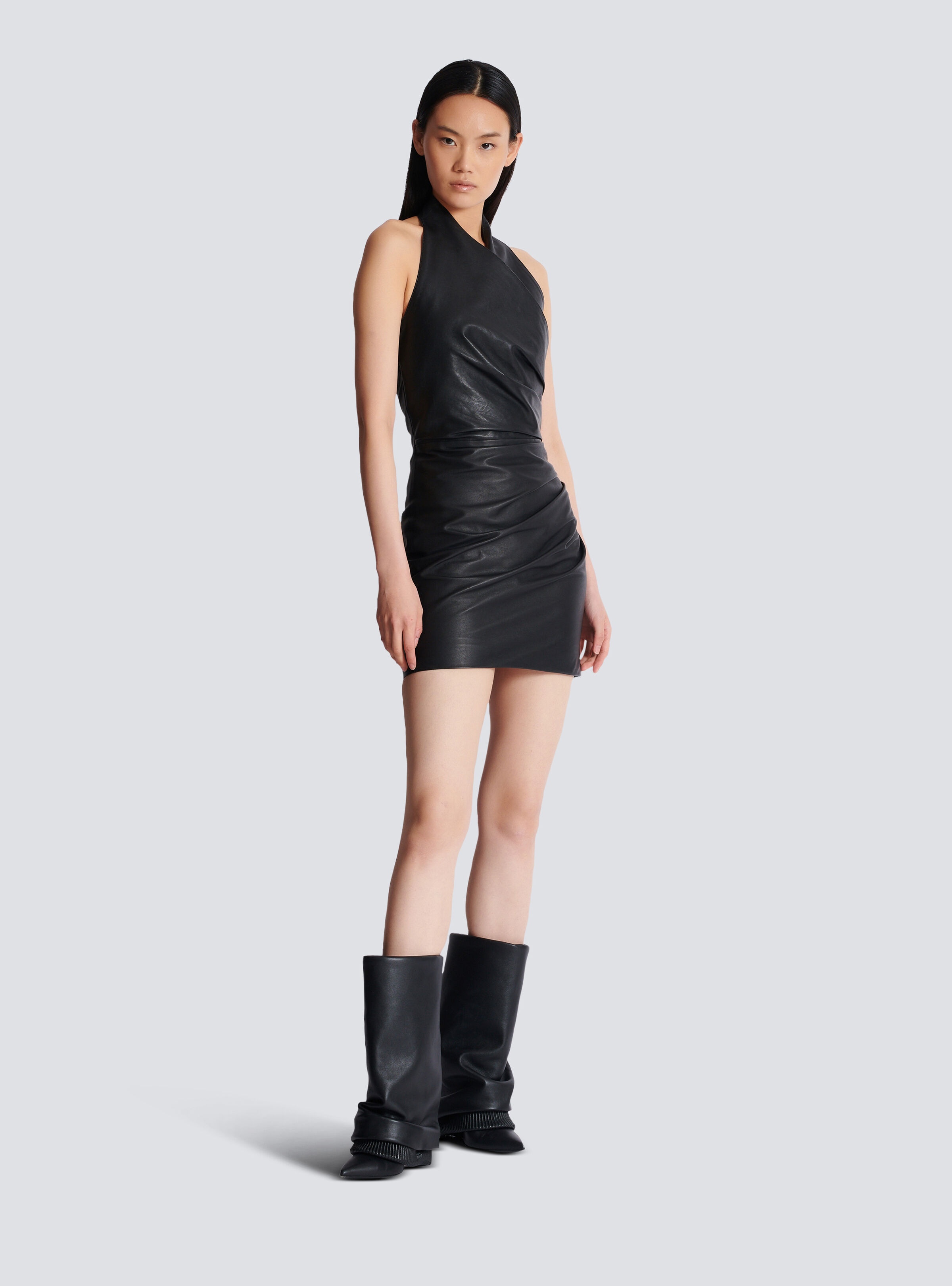 Short draped leather halterneck dress - 3