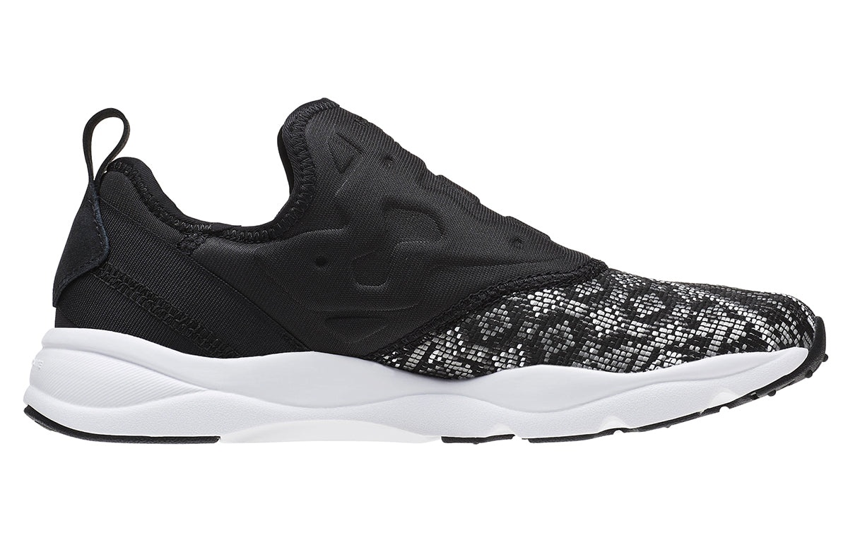 Reebok (WMNS) Reebok Furylite Slip On Gt Running Shoes Black/White