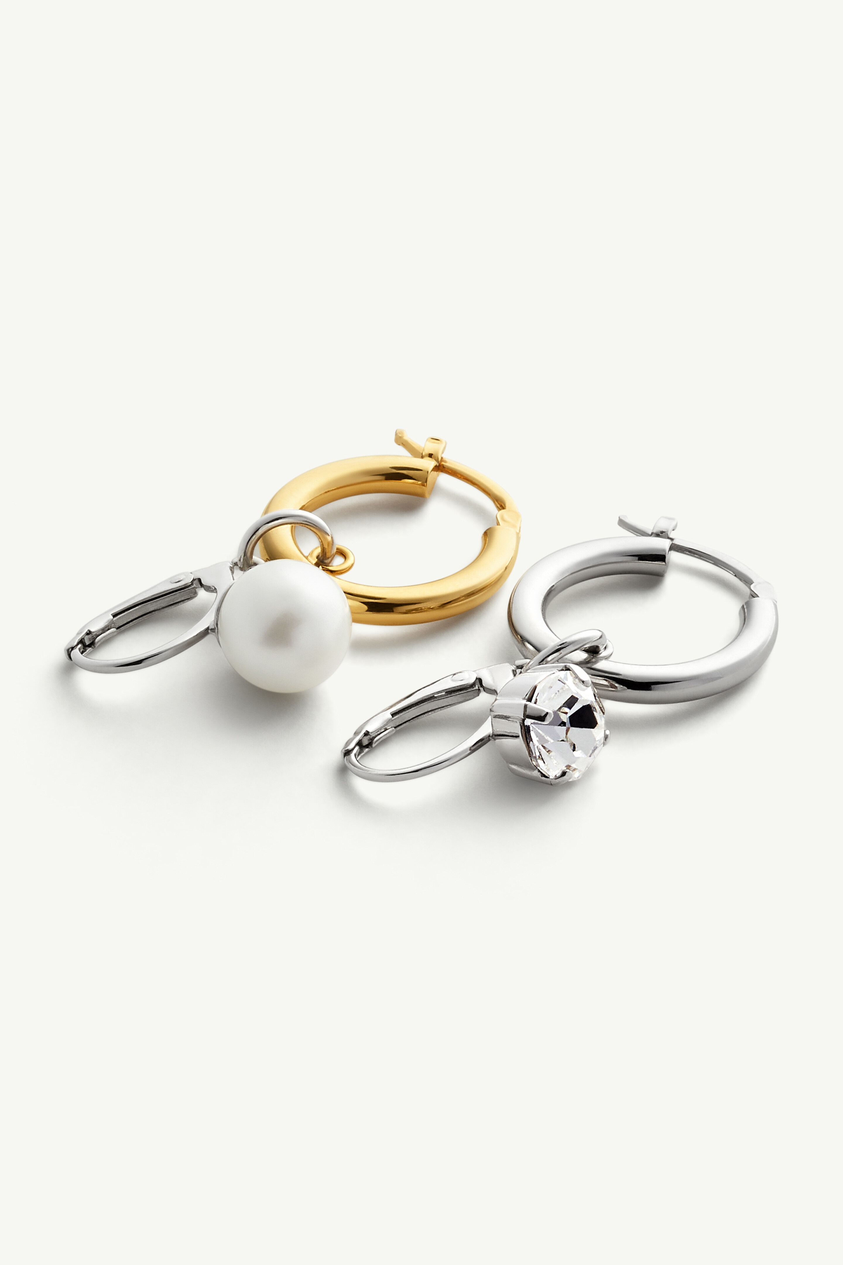 ピアス Mm6 By Maison Margiela Embellished Hoop Earrings MM6 MAISON MARGIELA Numeric Hoop earrings - White | Garmentory