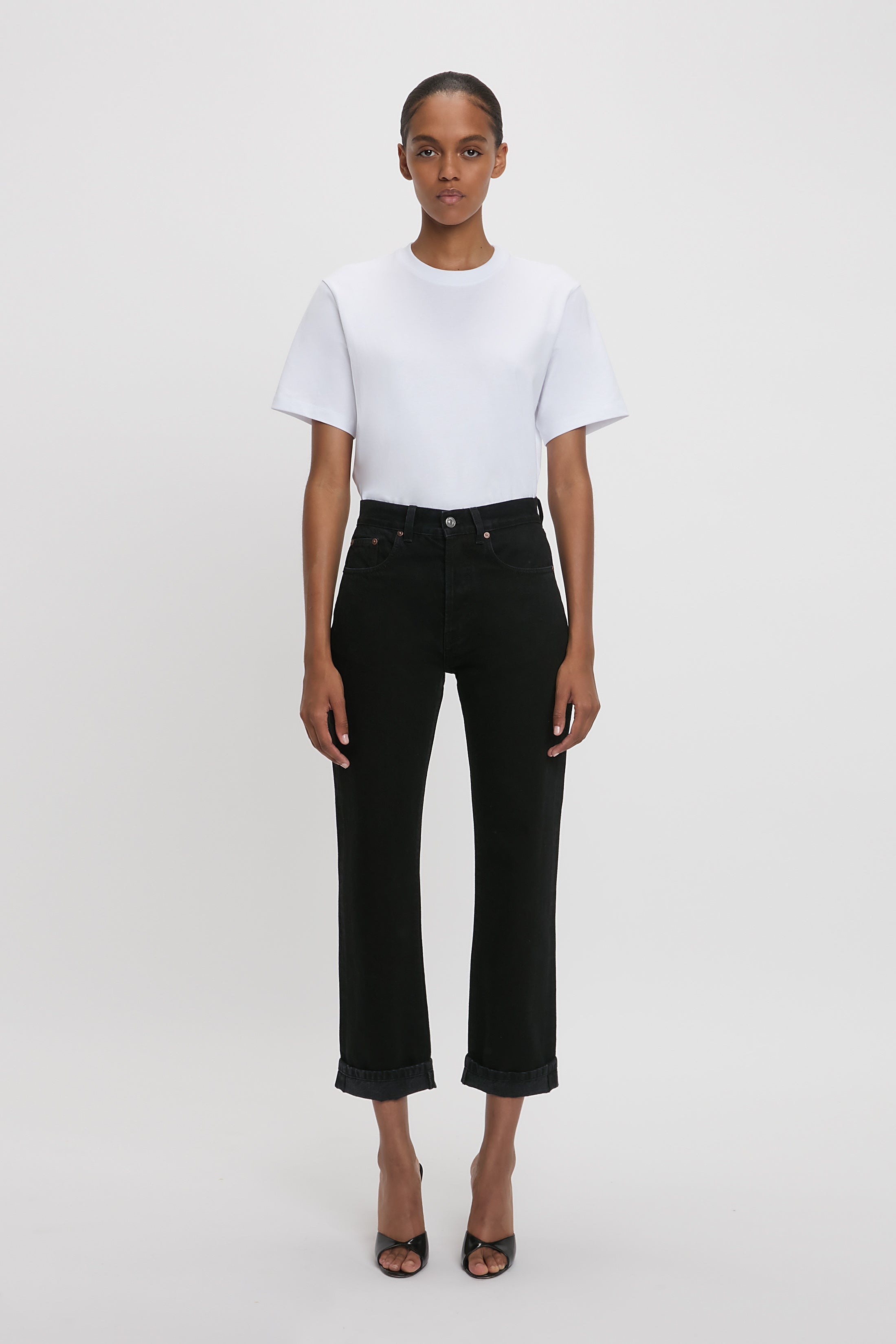 Exclusive Victoria Relaxed Jean In Washed Black - 2