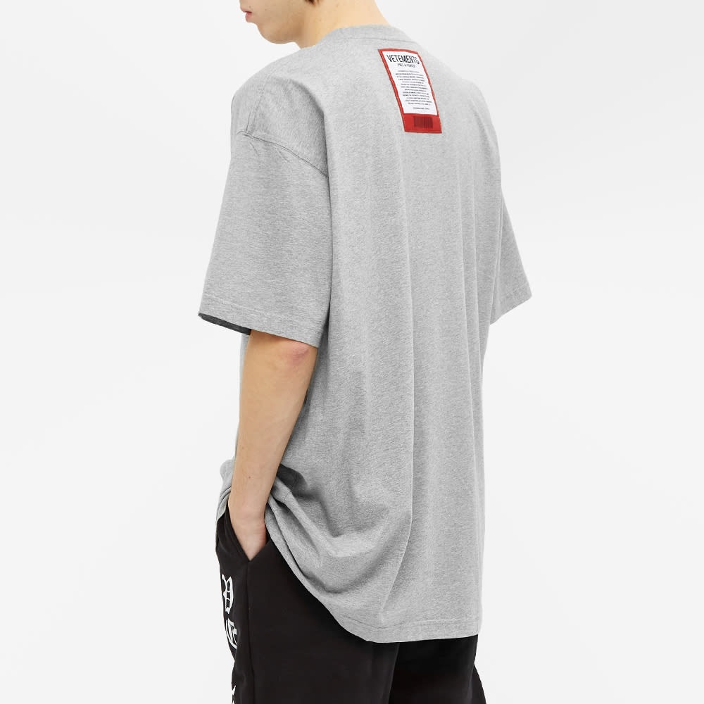 VETEMENTS Oversize Logo Patch Tee - 5