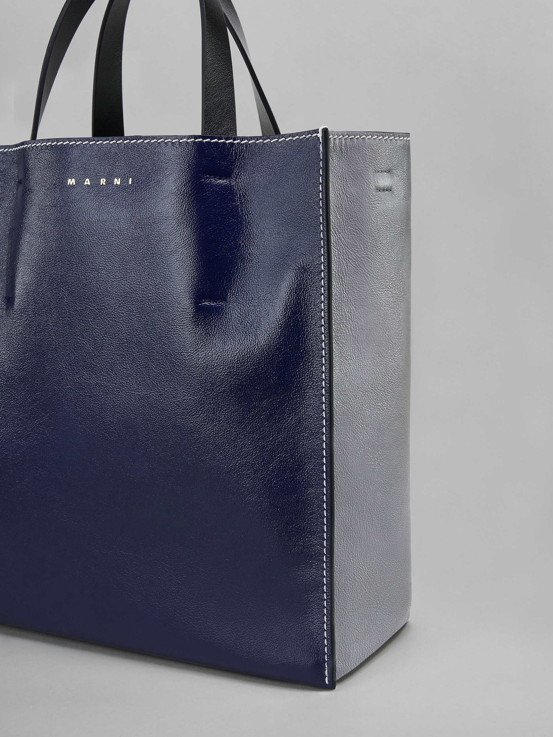 MUSEO SOFT SMALL BAG IN BLUE AND GREY LEATHER - 5