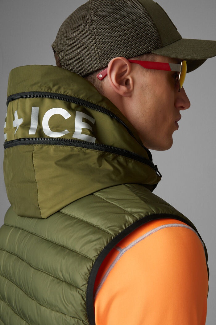 Casan Quilted vest in Olive green - 6