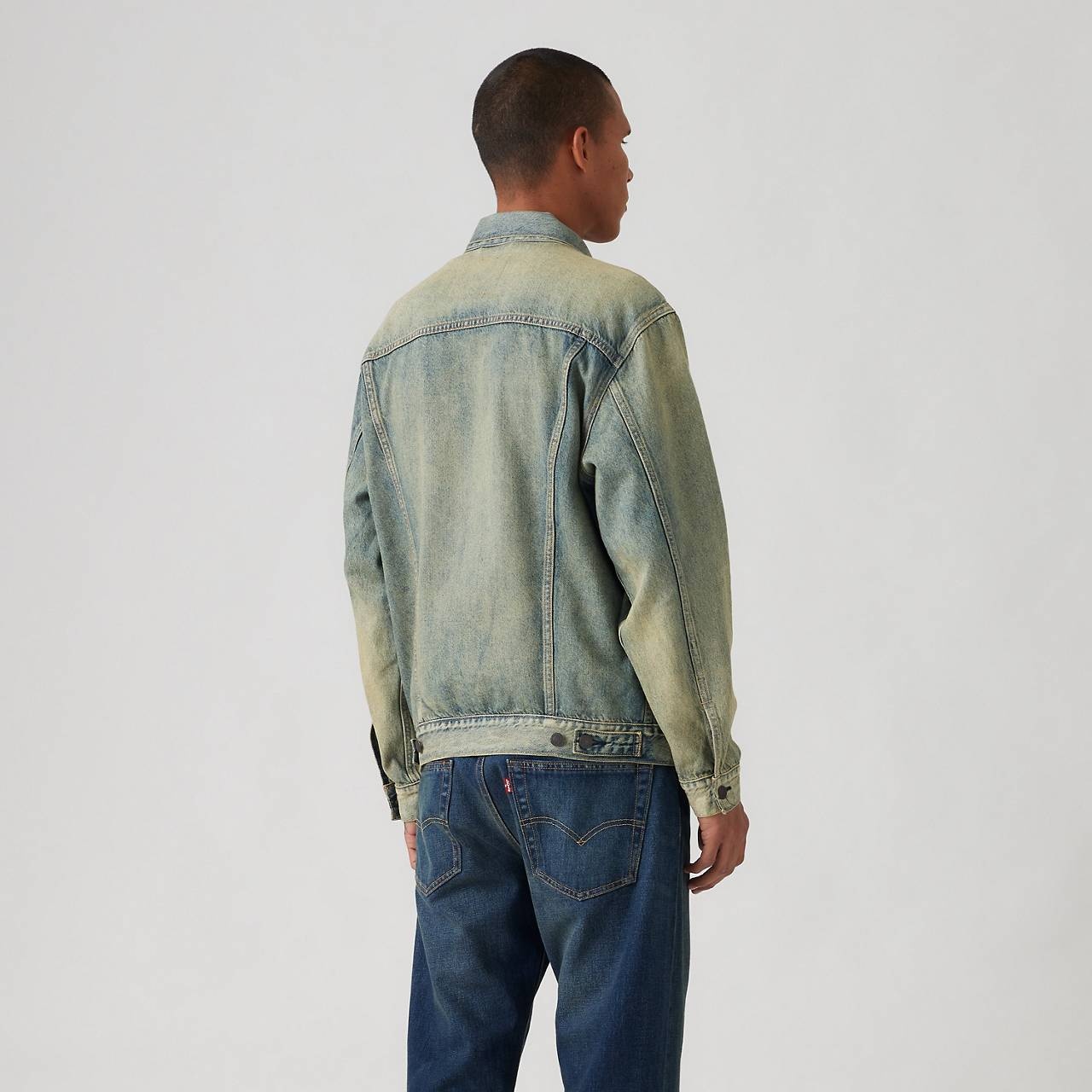 LIGHTWEIGHT RELAXED FIT TRUCKER JACKET - 4