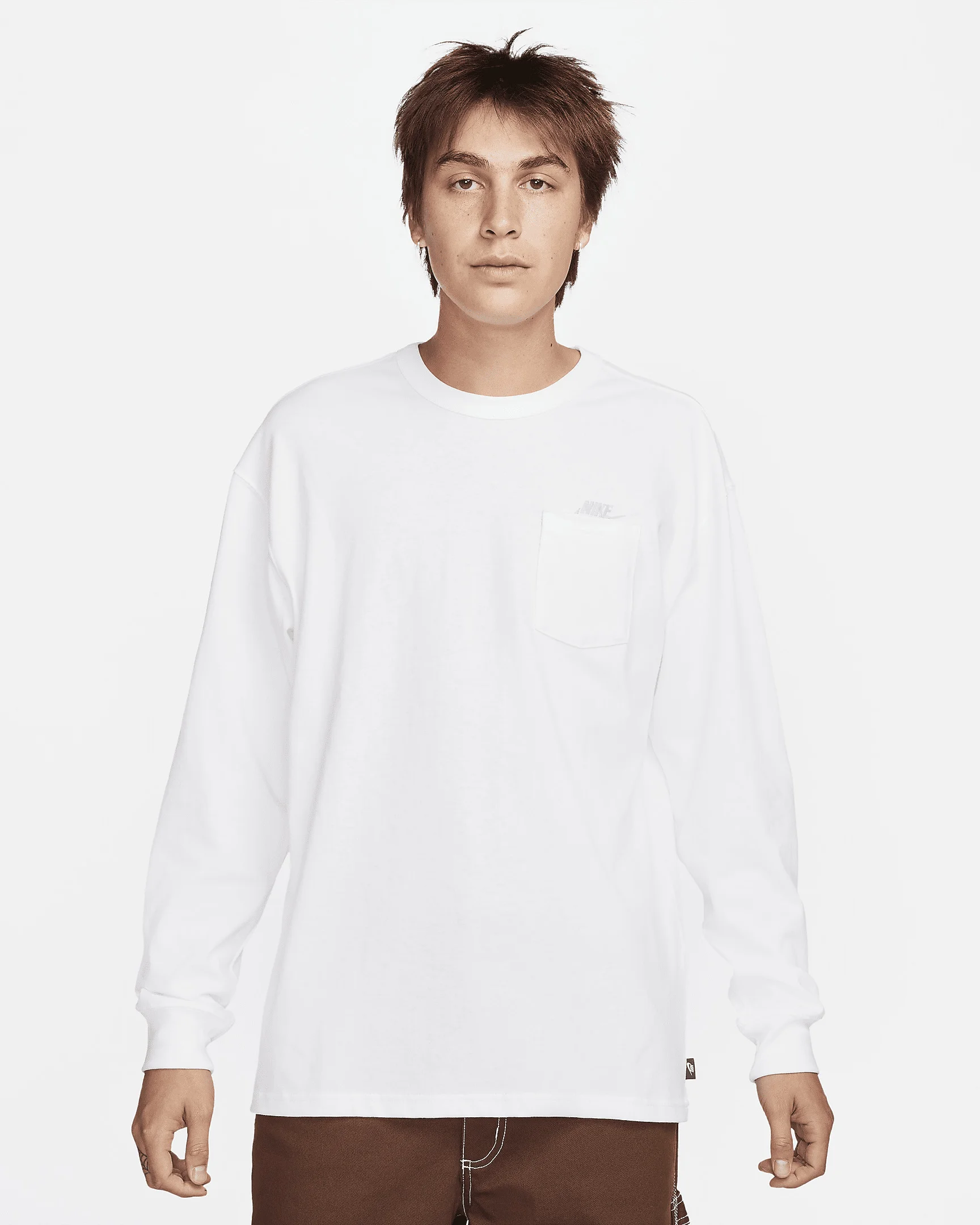 Nike Sportswear Premium Essentials Men's Long-Sleeve Pocket T-Shirt - 1