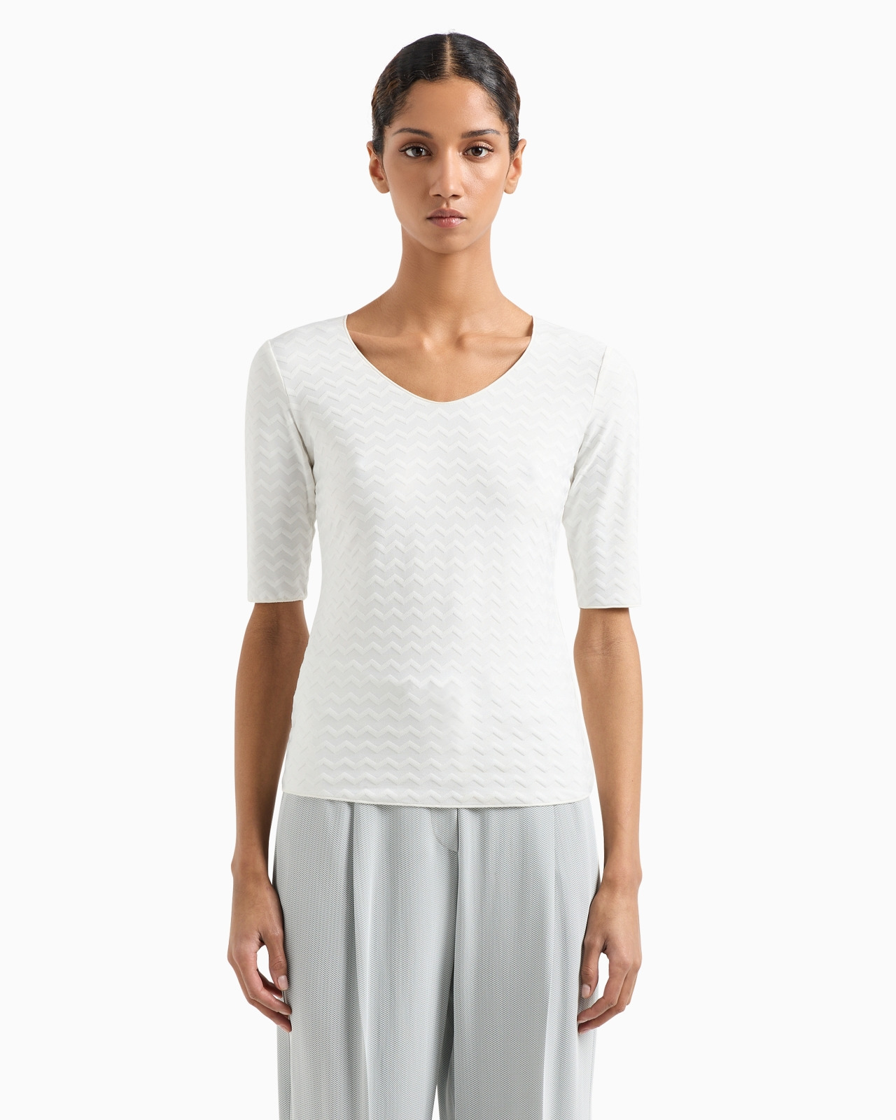 TWO-WAY STRETCH JACQUARD MOTIF NYLON-JERSEY V-NECK JUMPER - 4