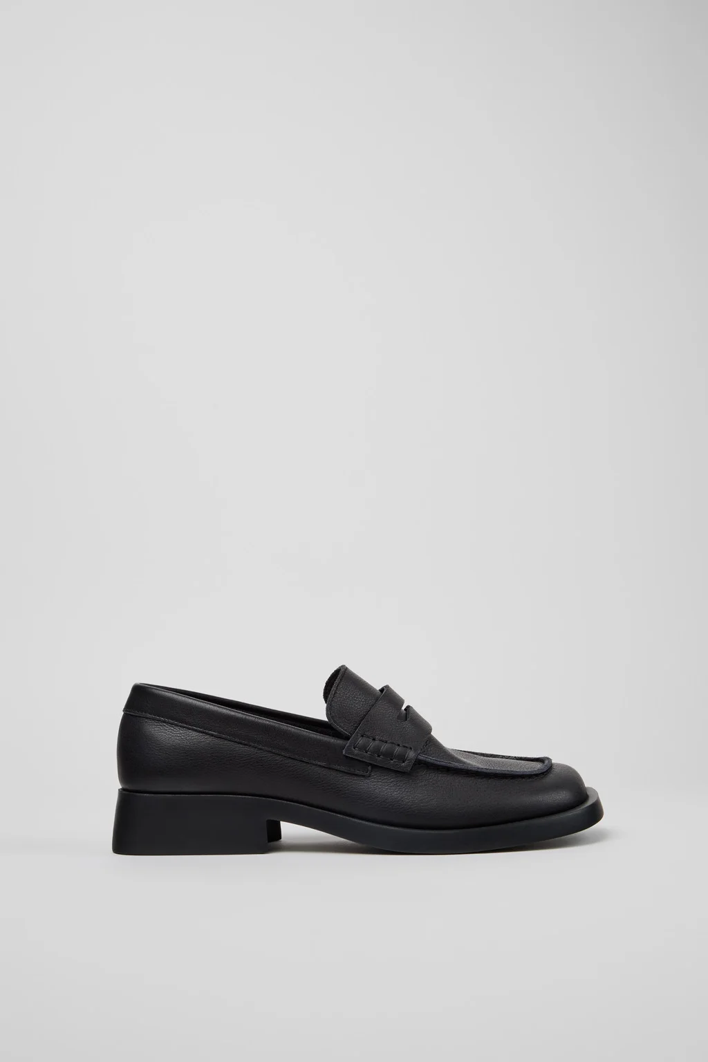 Donna Black Leather Moccasins for Women. - 1