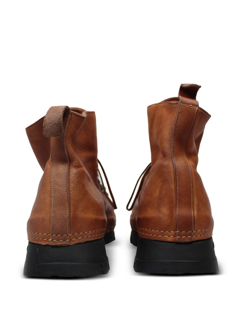 lace-up leather hiking boots 3