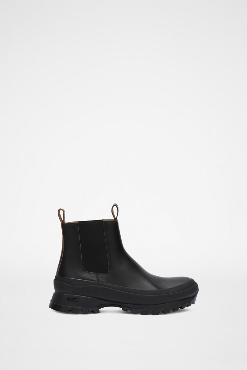 Chelsea Boots 1