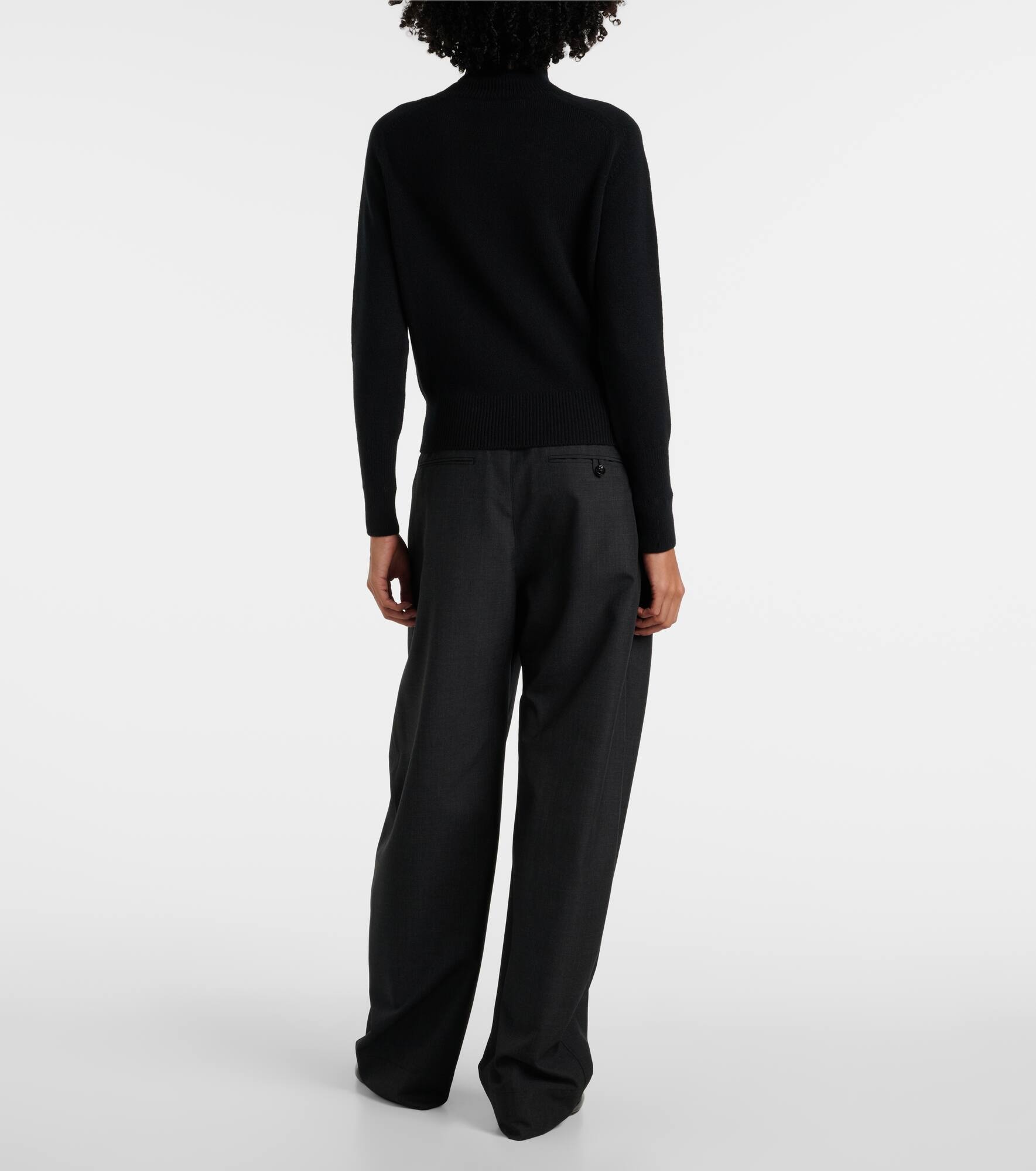Wool turtleneck sweater - 3