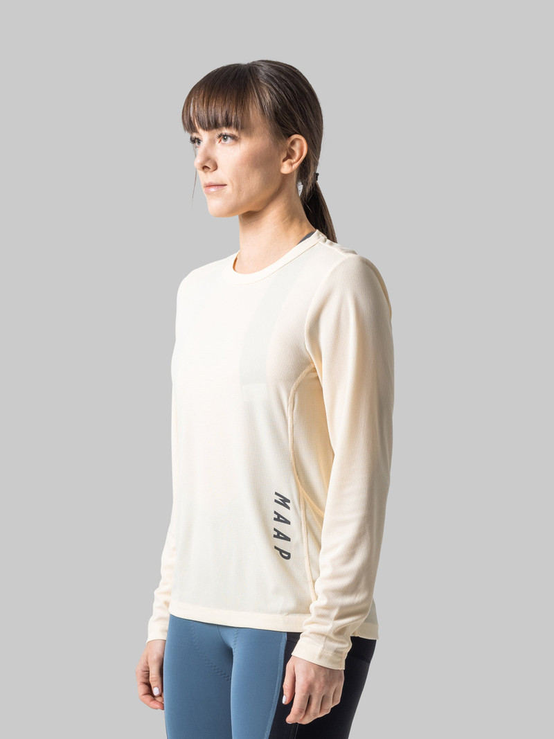 MAAP Women's Alt_Road™ Ride LS Tee 3.0 outlook