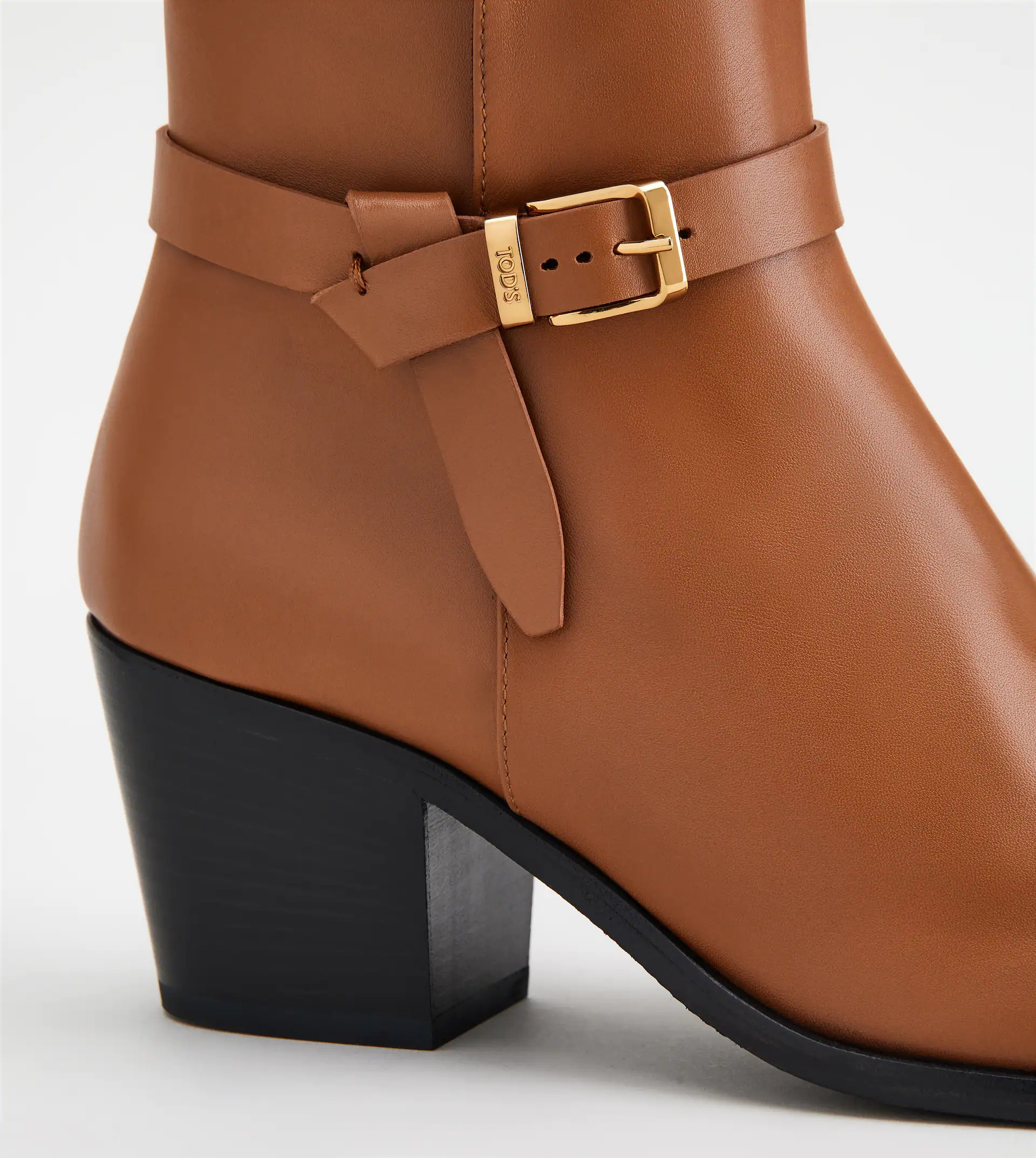 ANKLE BOOTS IN LEATHER - BROWN - 6