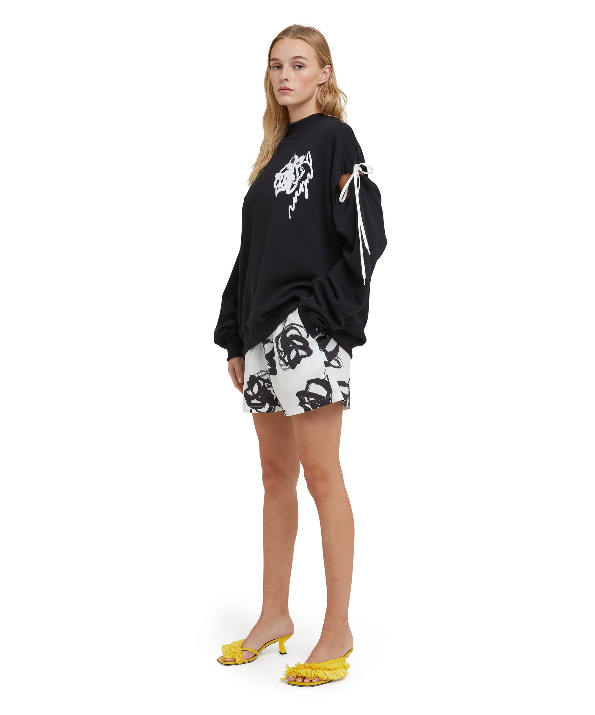 Crew-neck sweatshirt with rose brushstroke graphic - 5