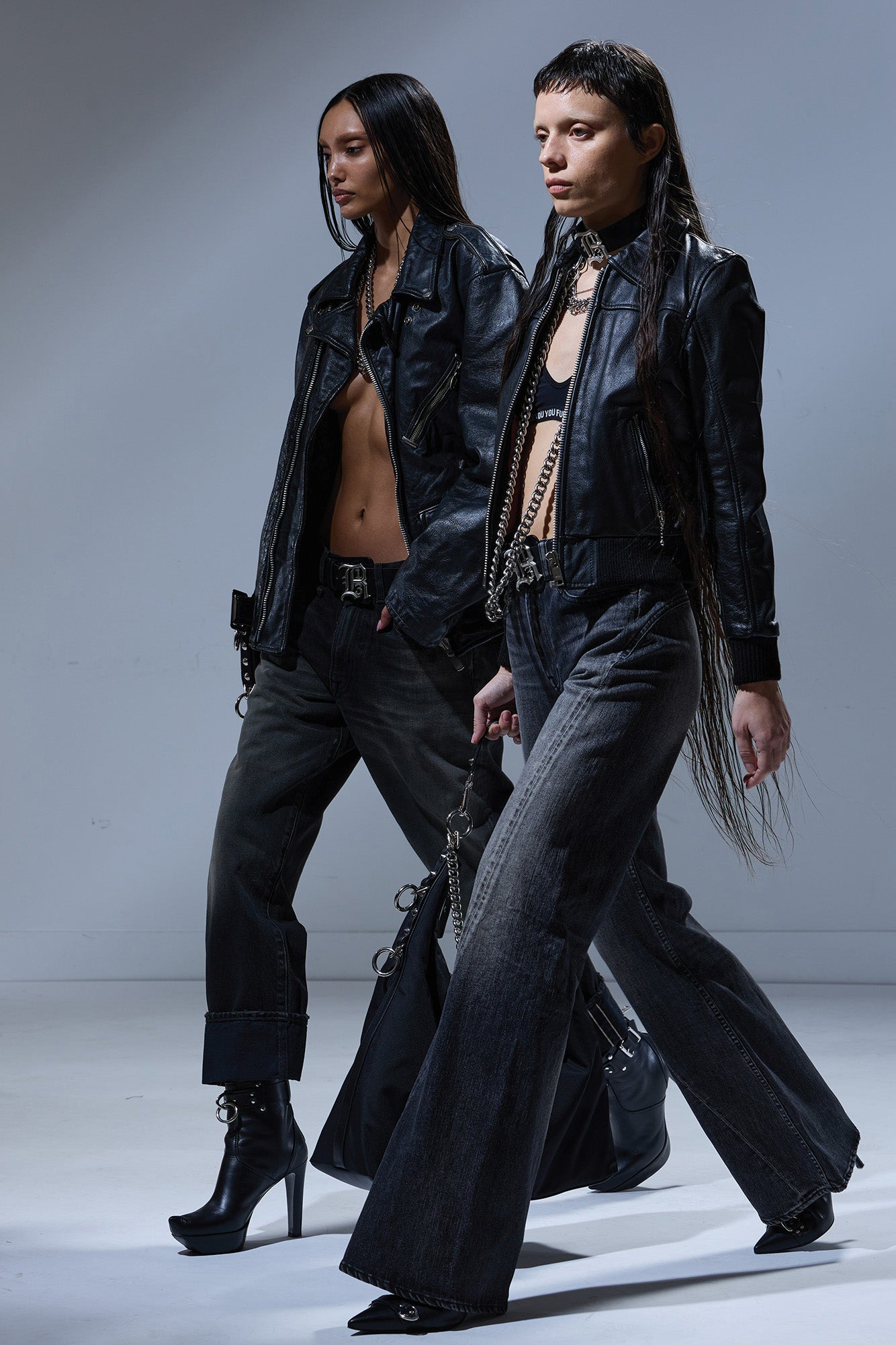 CUFFED X-BOYFRIEND JEAN - 4