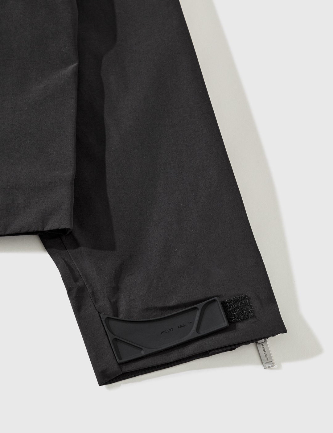 DIAGONAL ZIP TECHNICAL JACKET - 9