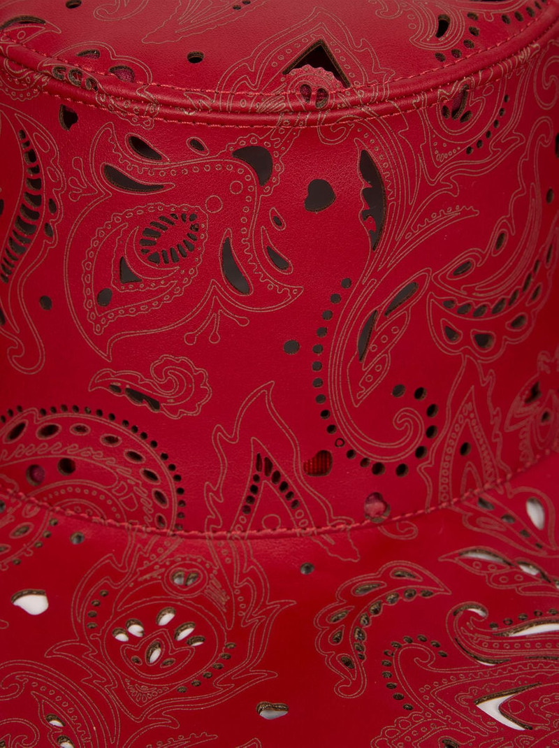 HAT WITH OPENWORK MOTIF AND PAISLEY BROOCH 1