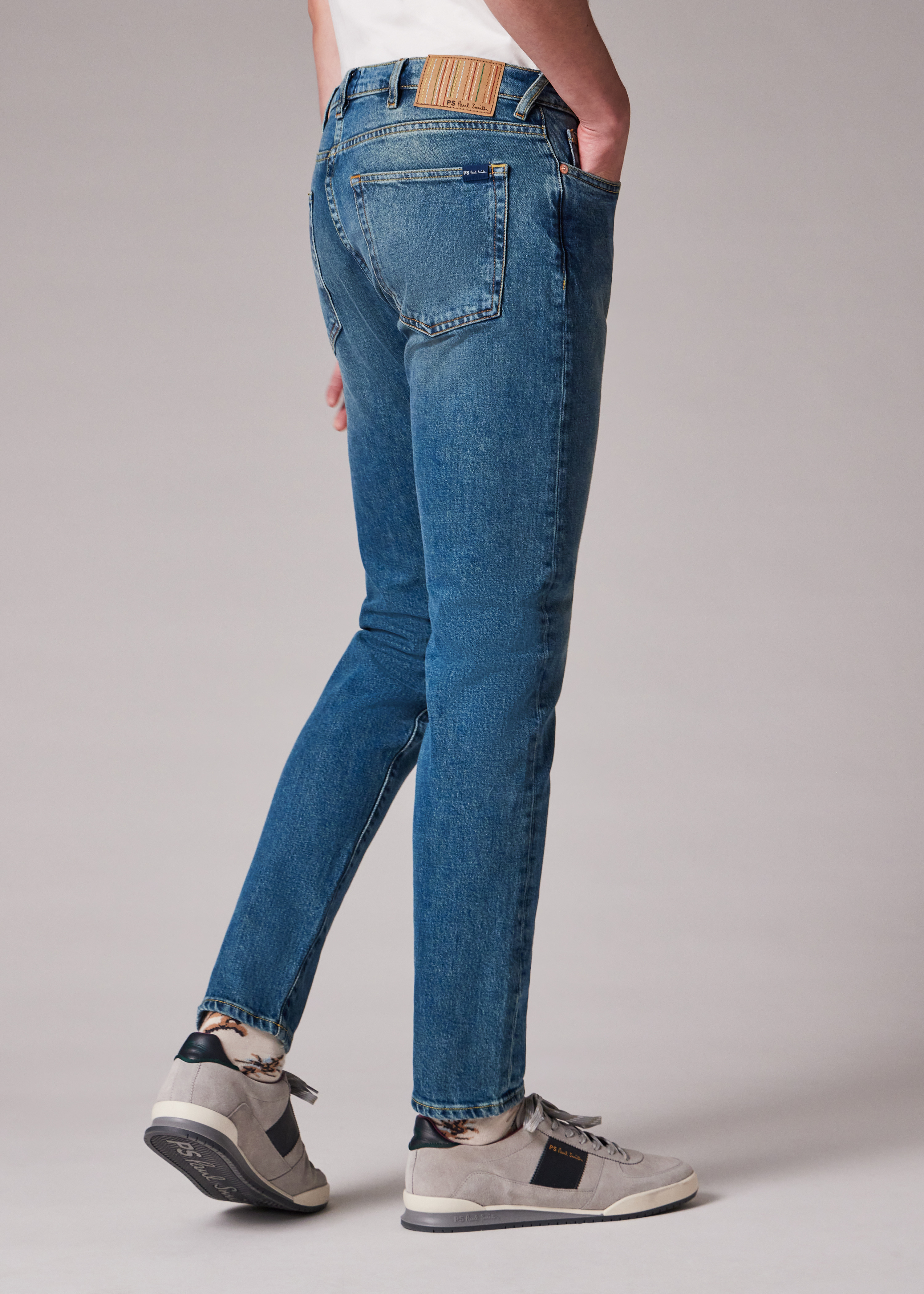 Tapered-Fit Antique-Wash Organic Vintage Stretch Jeans - 4