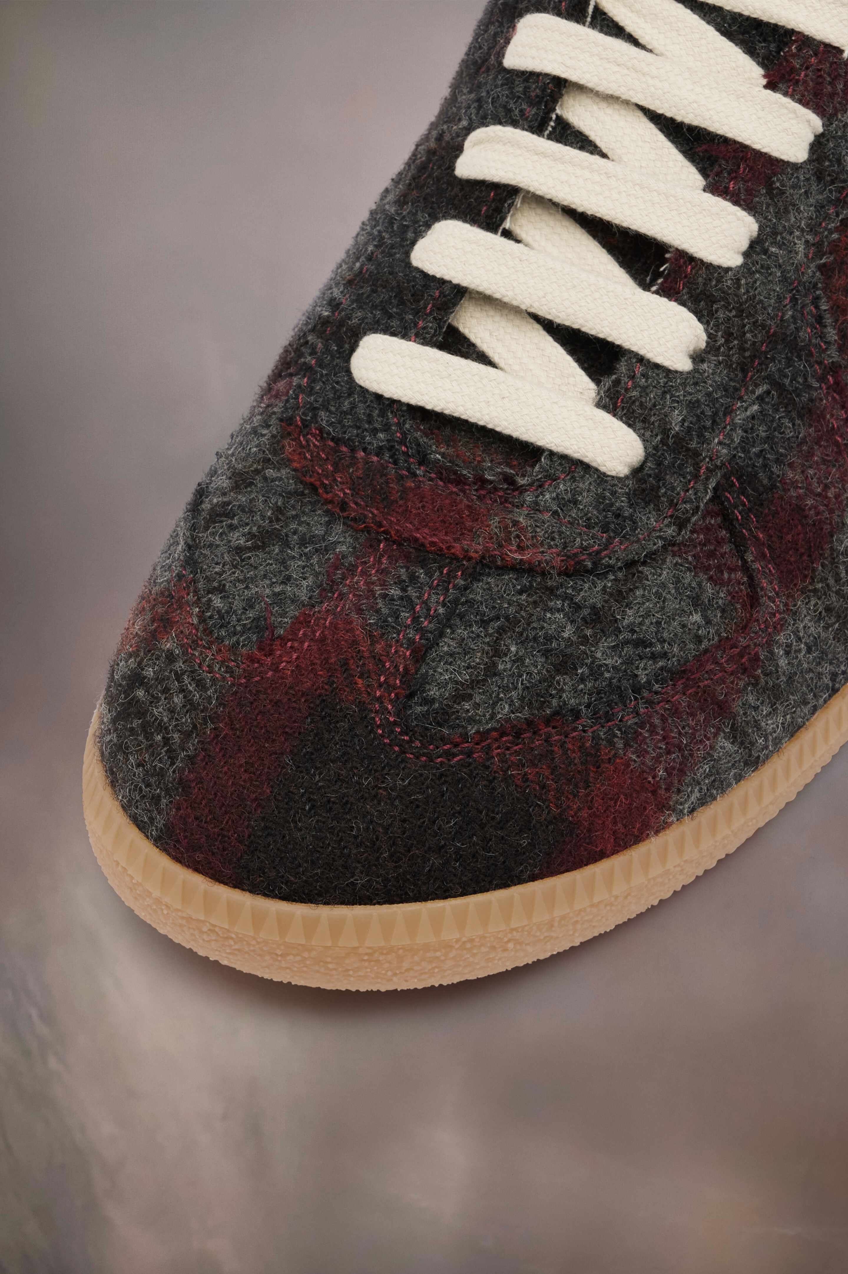 Maison Margiela Recicla Replica Sneakers | REVERSIBLE