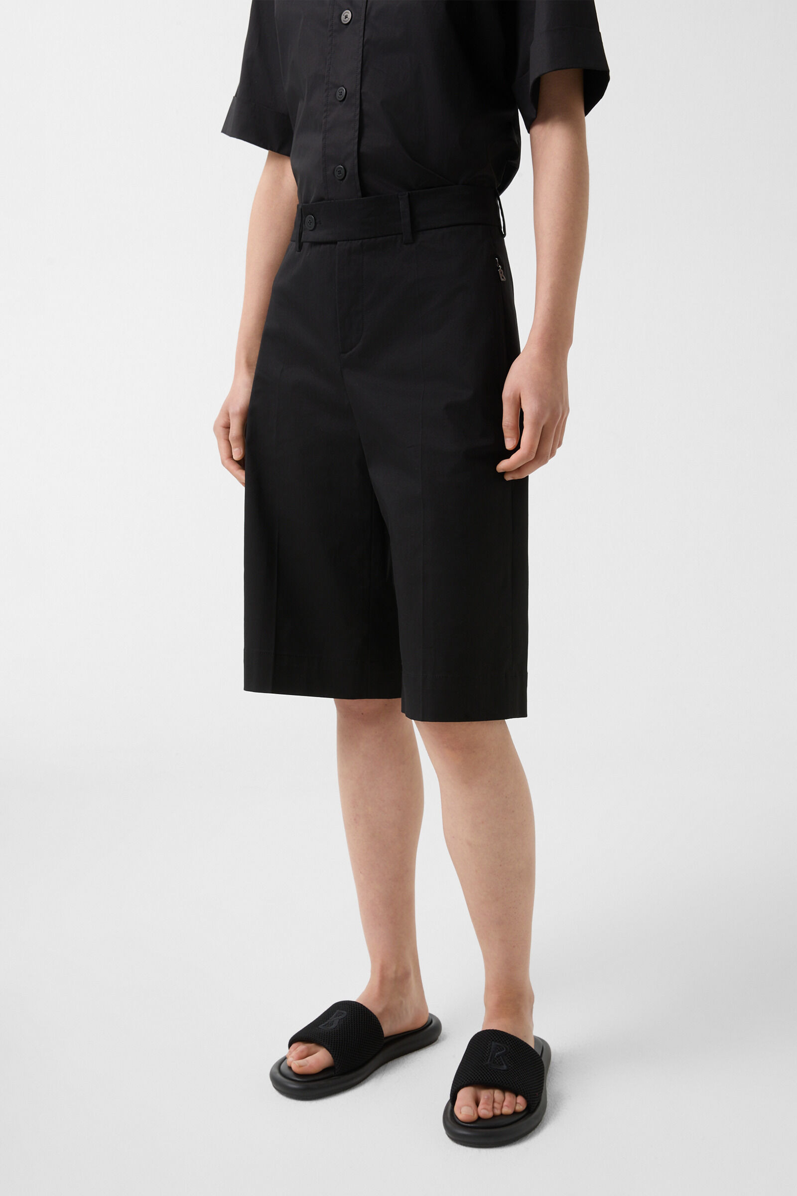 Bermudas Lara in Black - 2