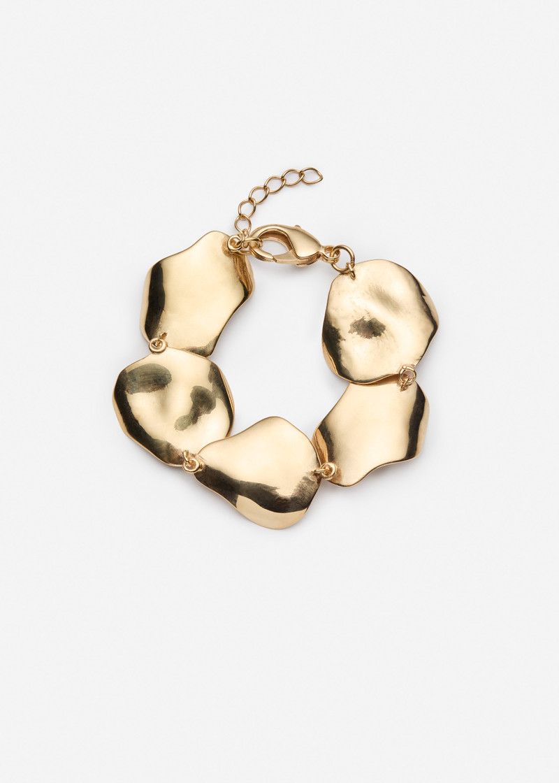 Sculpted petals link bracelet in gold 1