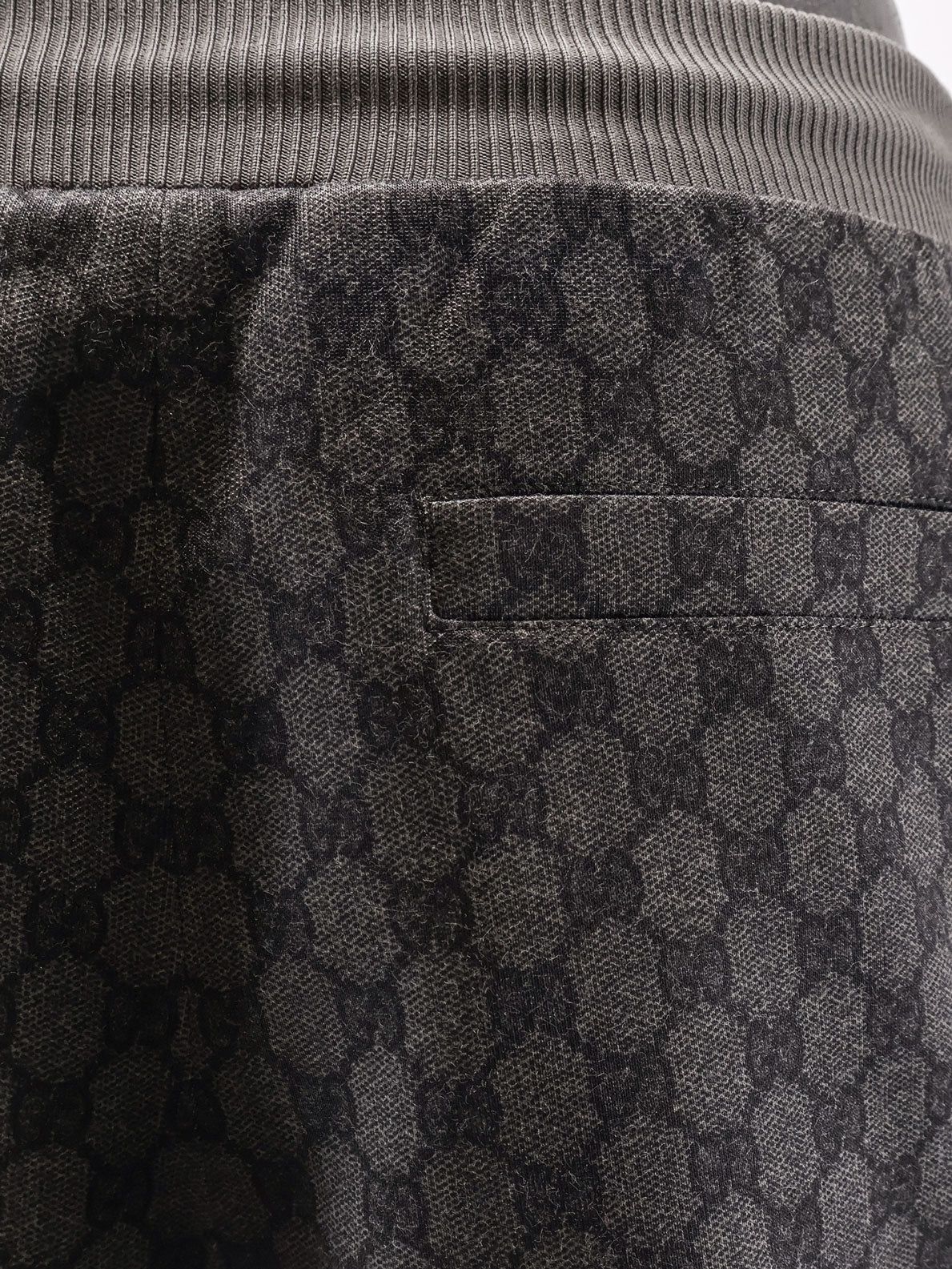 Gucci Gg Supreme Fabric Shorts - 3