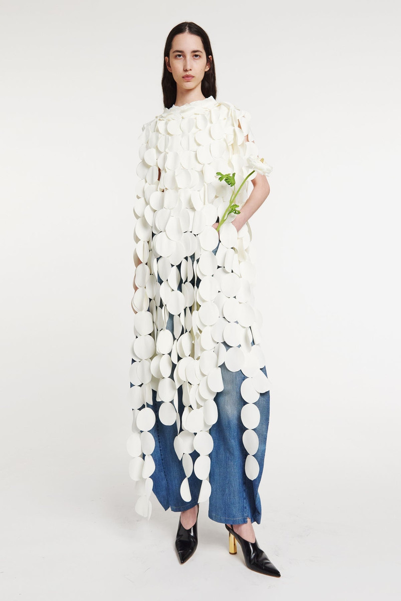 MULTI CIRCLE LAYERED CAPE TOP IVORY 6