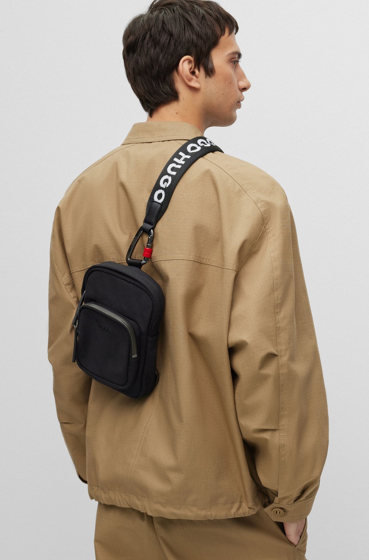 REPORTER BAG WITH CARABINER HOOK AND BRANDED STRAP - 4